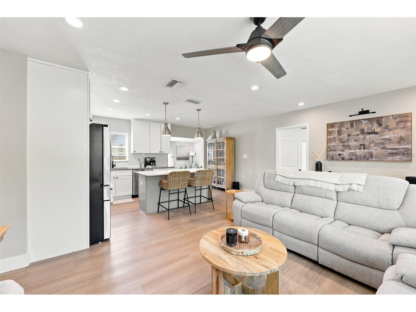 716 75th Avenue N Saint Petersburg FL 33702 TB8530080 image10