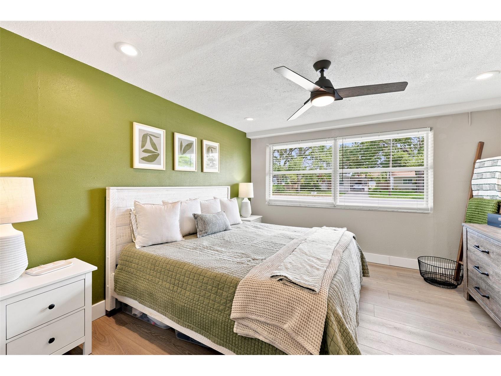 716 75th Avenue N Saint Petersburg FL 33702 TB8530080 image12