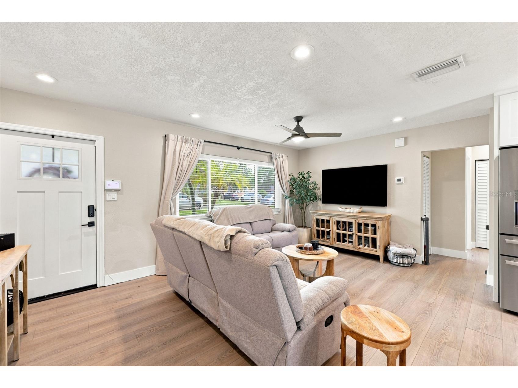 716 75th Avenue N Saint Petersburg FL 33702 TB8530080 image9