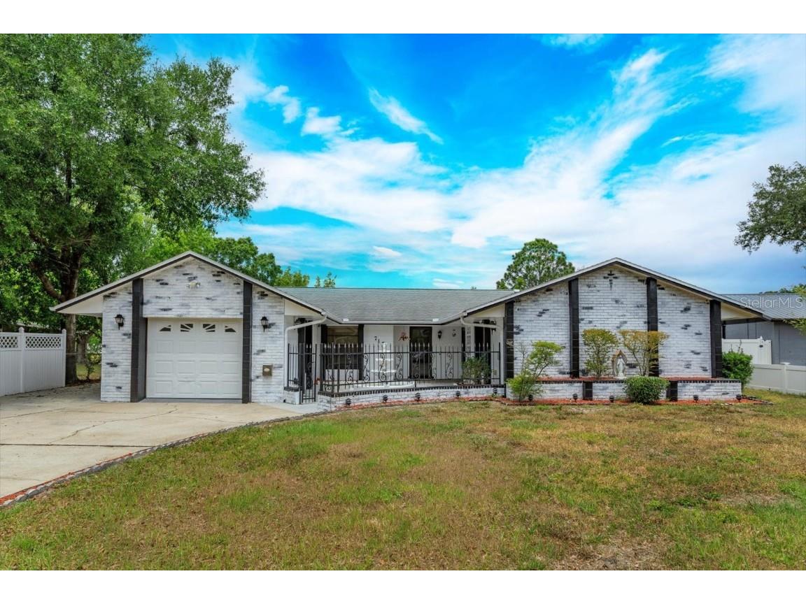 716 Benedict Way Casselberry FL 32707 - LAKE SUMMERSET O6203878 image1