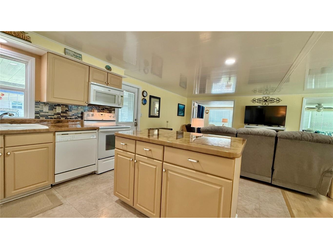 716 Blackburn Boulevard North Port FL 34287 C7511559 image10