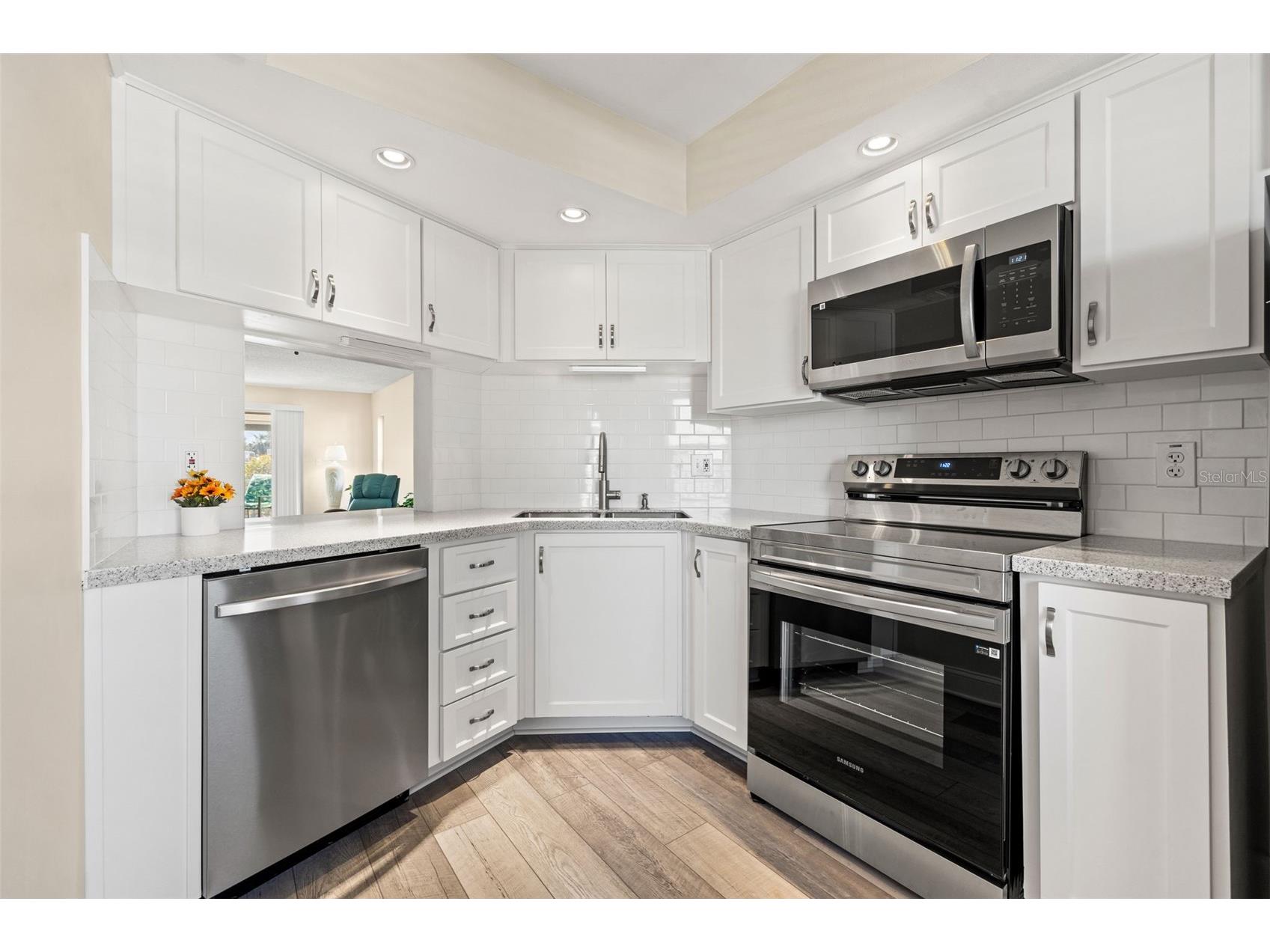 716 Cordova Green Seminole FL 33777 TB8348072 image12