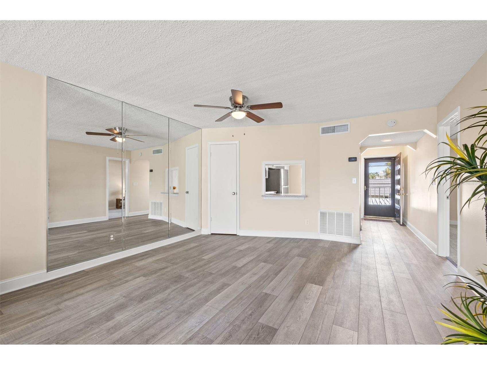 716 Cordova Green Seminole FL 33777 TB8348072 image13