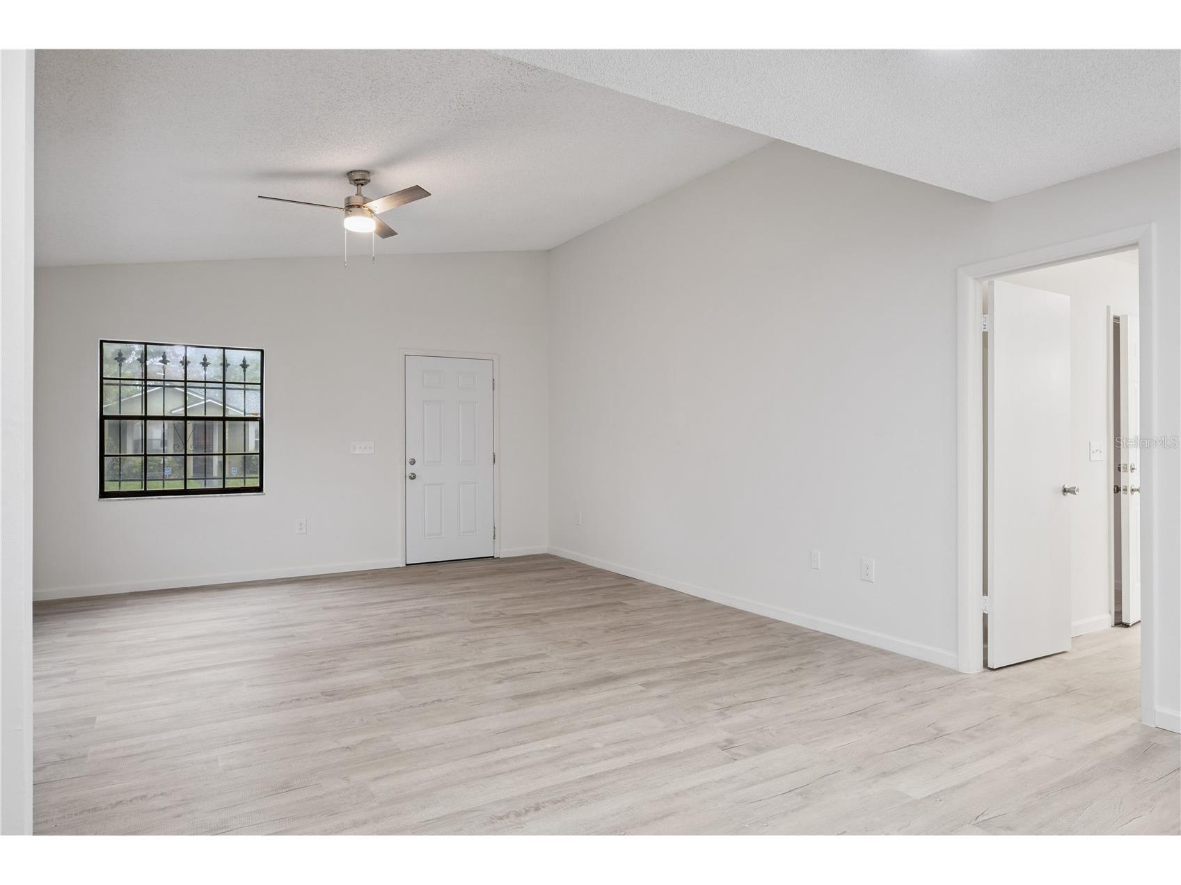 716 Grove Avenue Orlando FL 32805 O6417688 image10