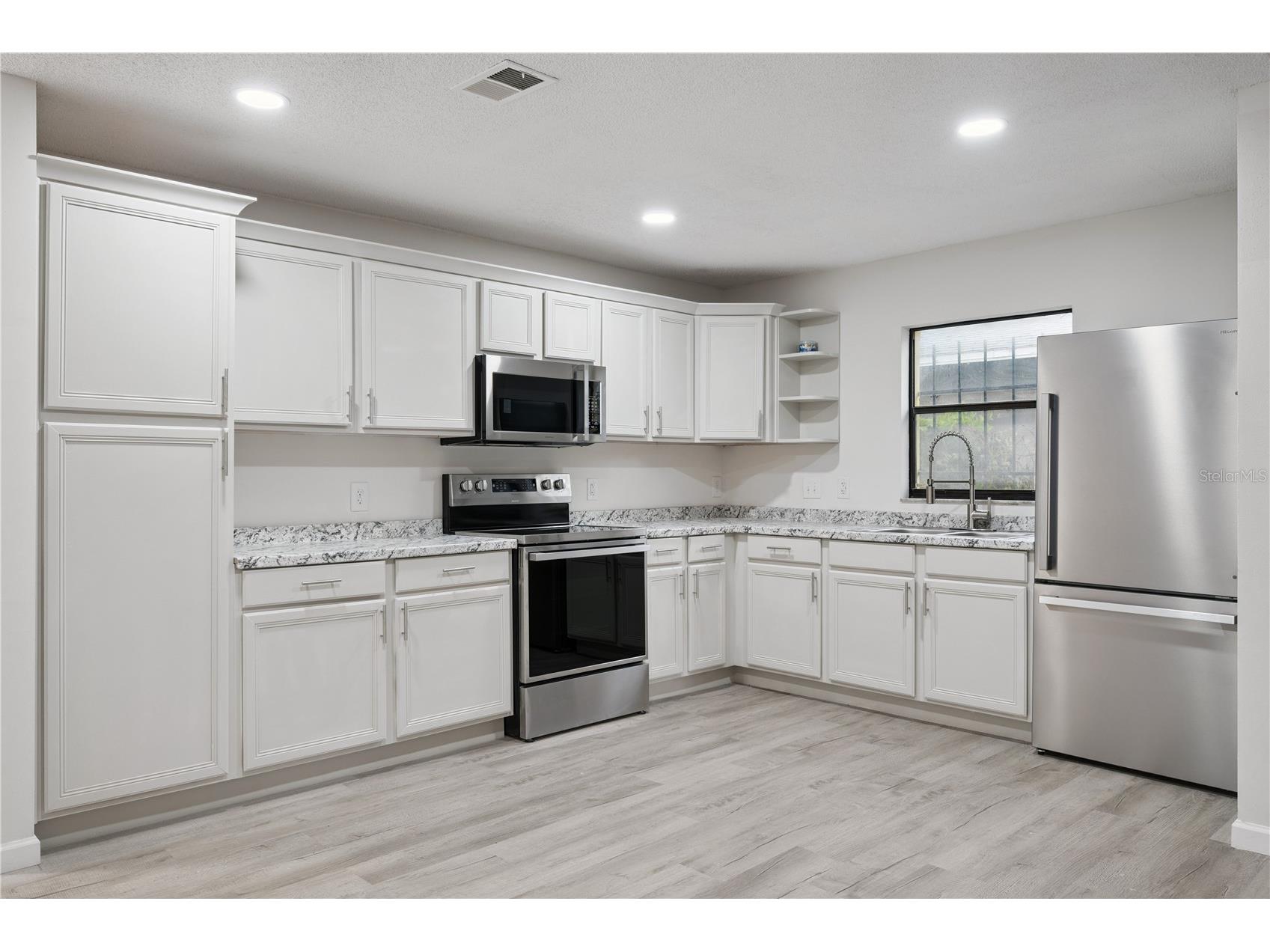 716 Grove Avenue Orlando FL 32805 O6417688 image8