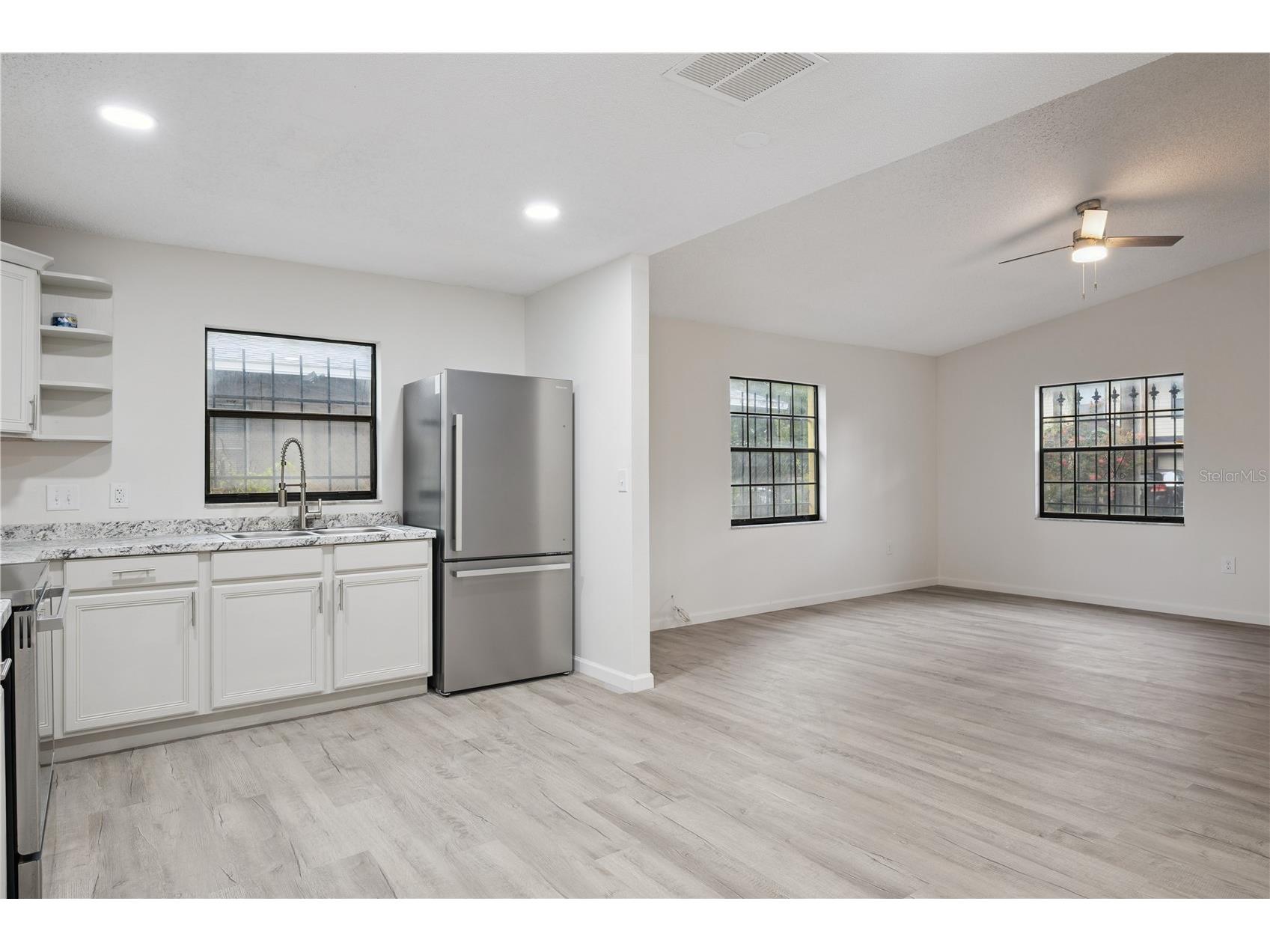 716 Grove Avenue Orlando FL 32805 O6417688 image9