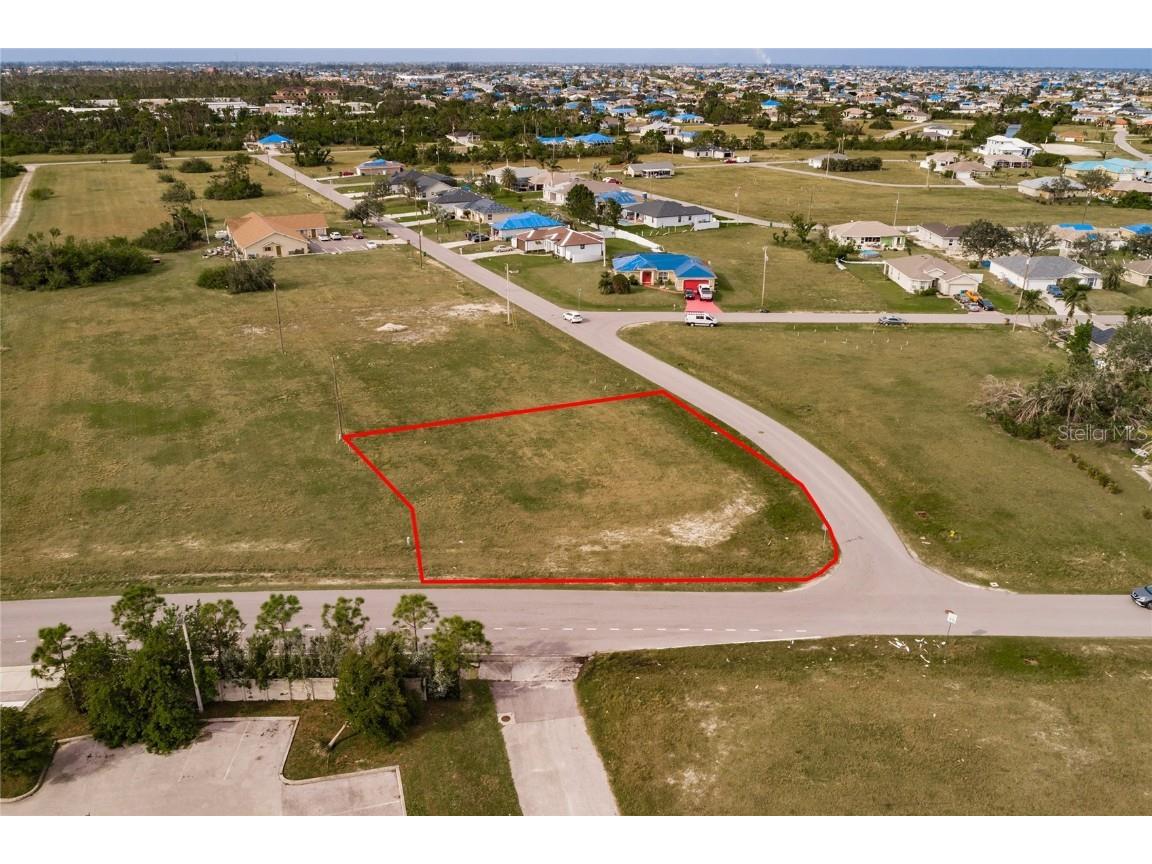 716 NE 4th Terrace Cape Coral FL 33909 C7469479 image1