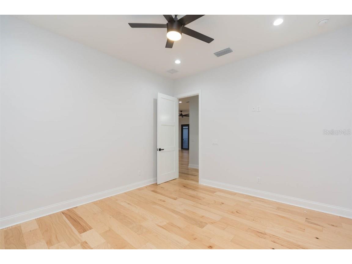 716 S Lois Avenue Tampa FL 33609 TB8339146 image52