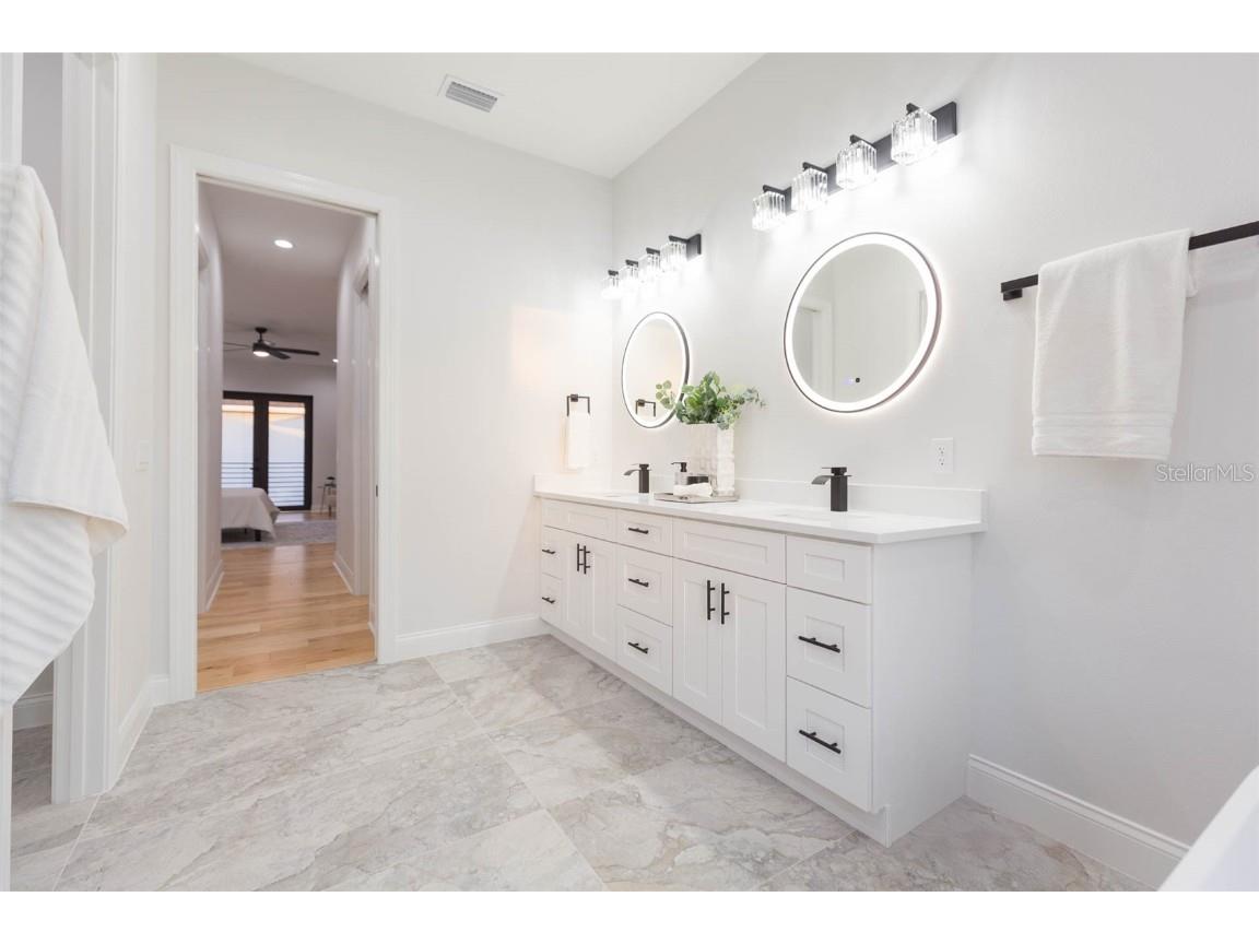 716 S Lois Avenue Tampa FL 33609 TB8339146 image73