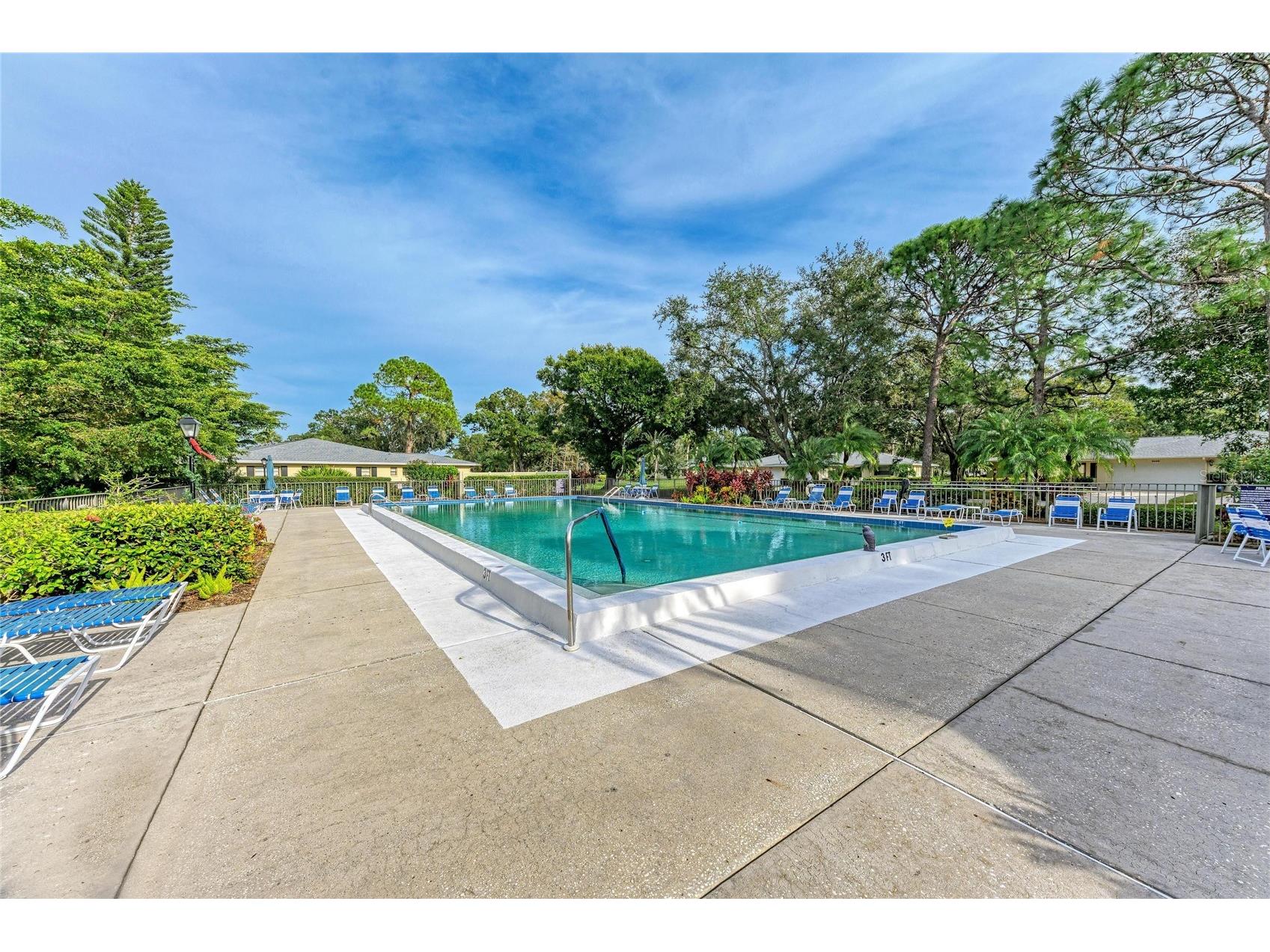 7160 Fairway Bend Cir Sarasota FL 34243 A4688464 image37