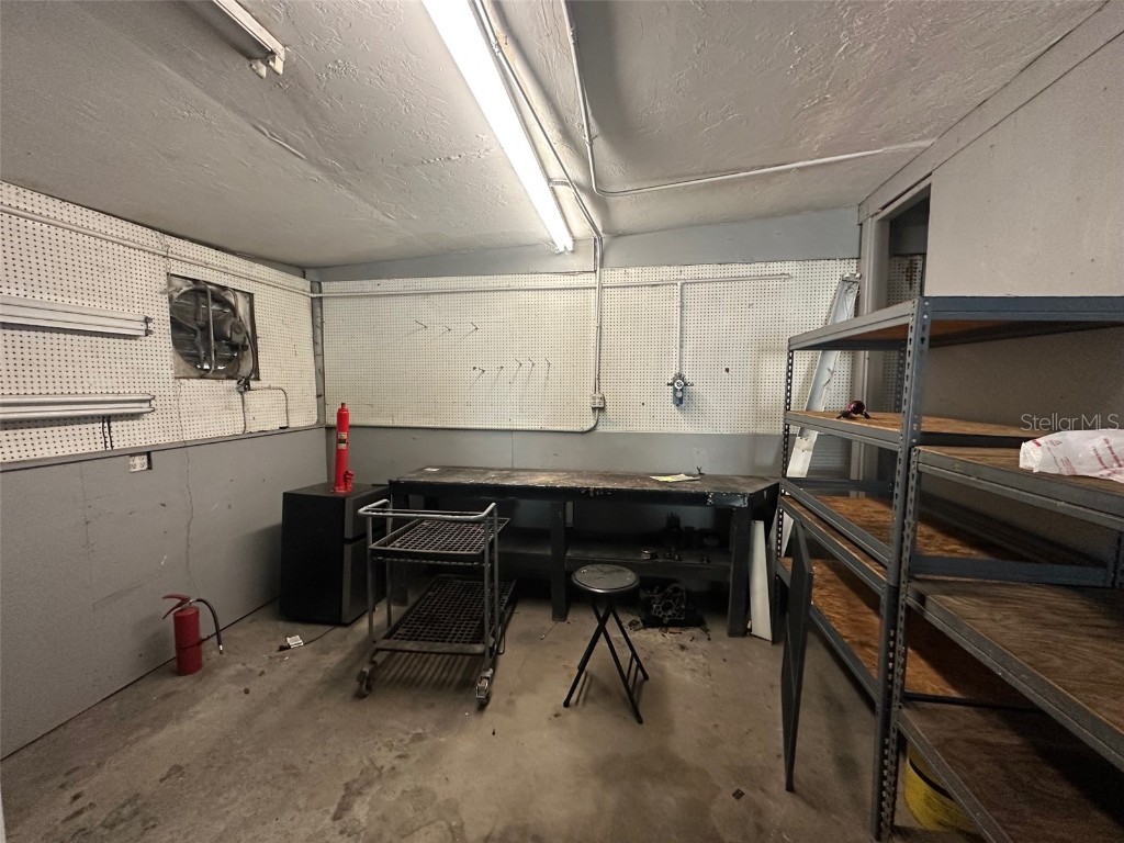 7160 NE 7th Street Ocala FL 34470 OM716198 image29