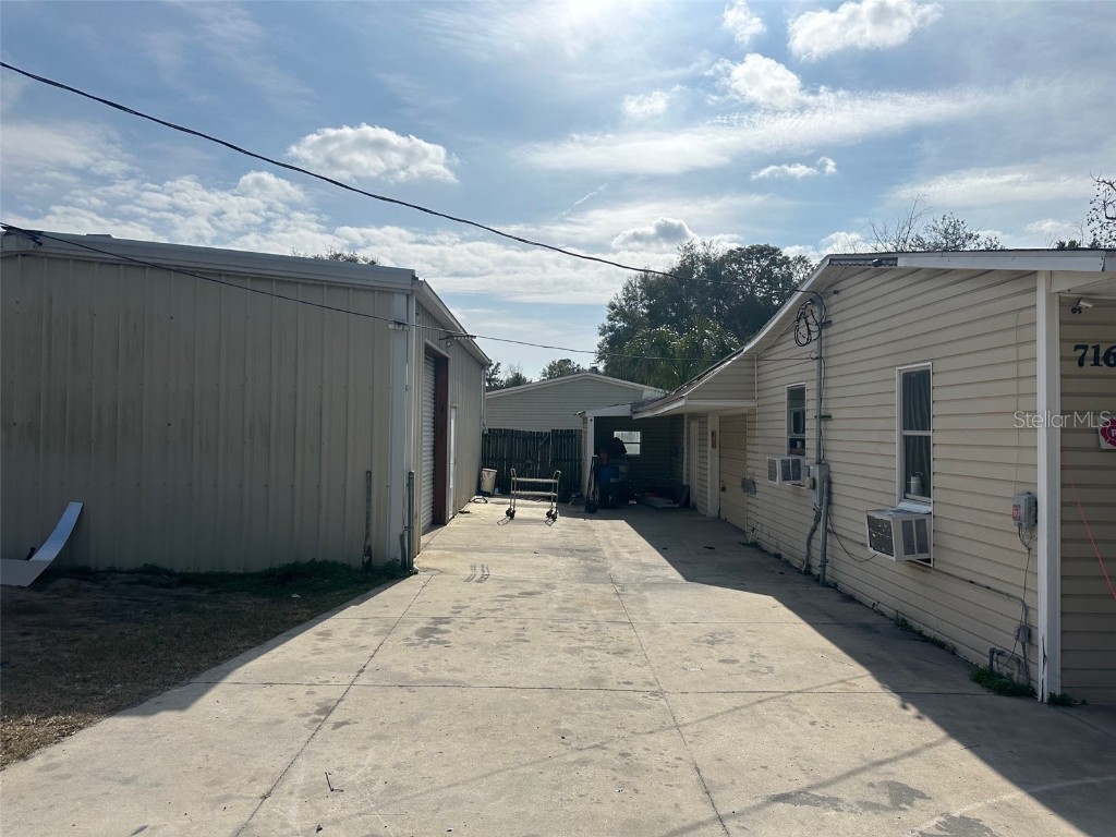 7160 NE 7th Street Ocala FL 34470 OM716198 image8