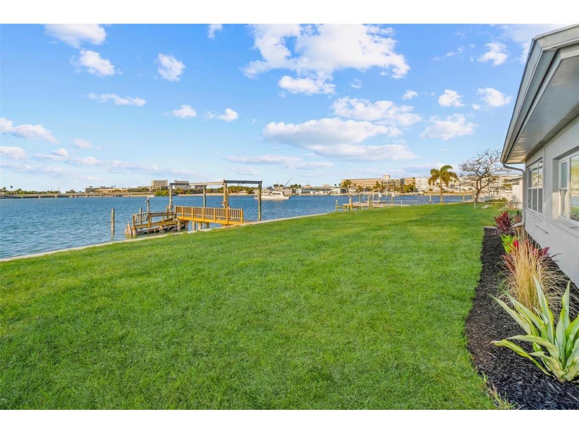 7160 S Shore Drive South Pasadena FL 33707 - BOCA CIEGA BAY TB8442323 image33