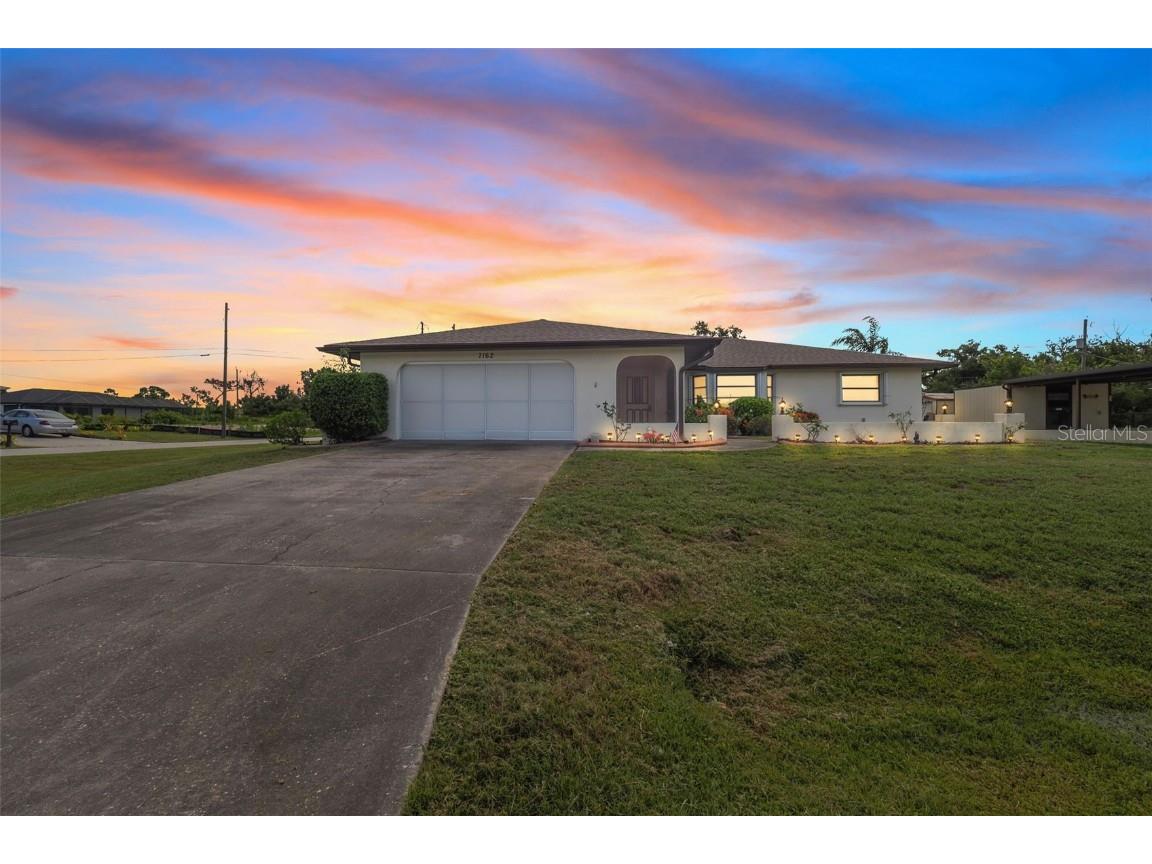 7162 Peacock Lane Englewood FL 34224 D6136899 image1