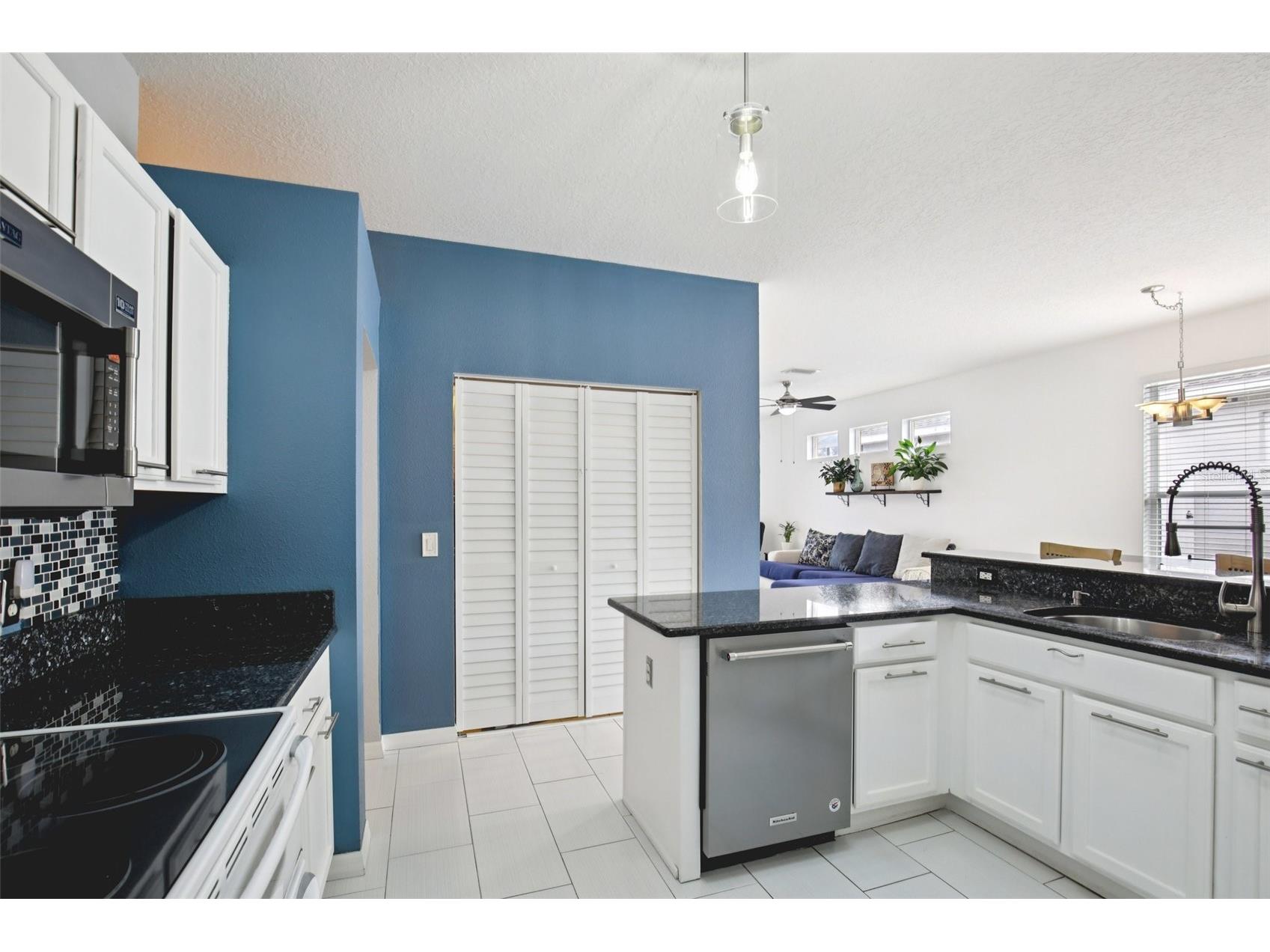 7164 Spikerush Court Lakewood Ranch FL 34202 A4684663 image13