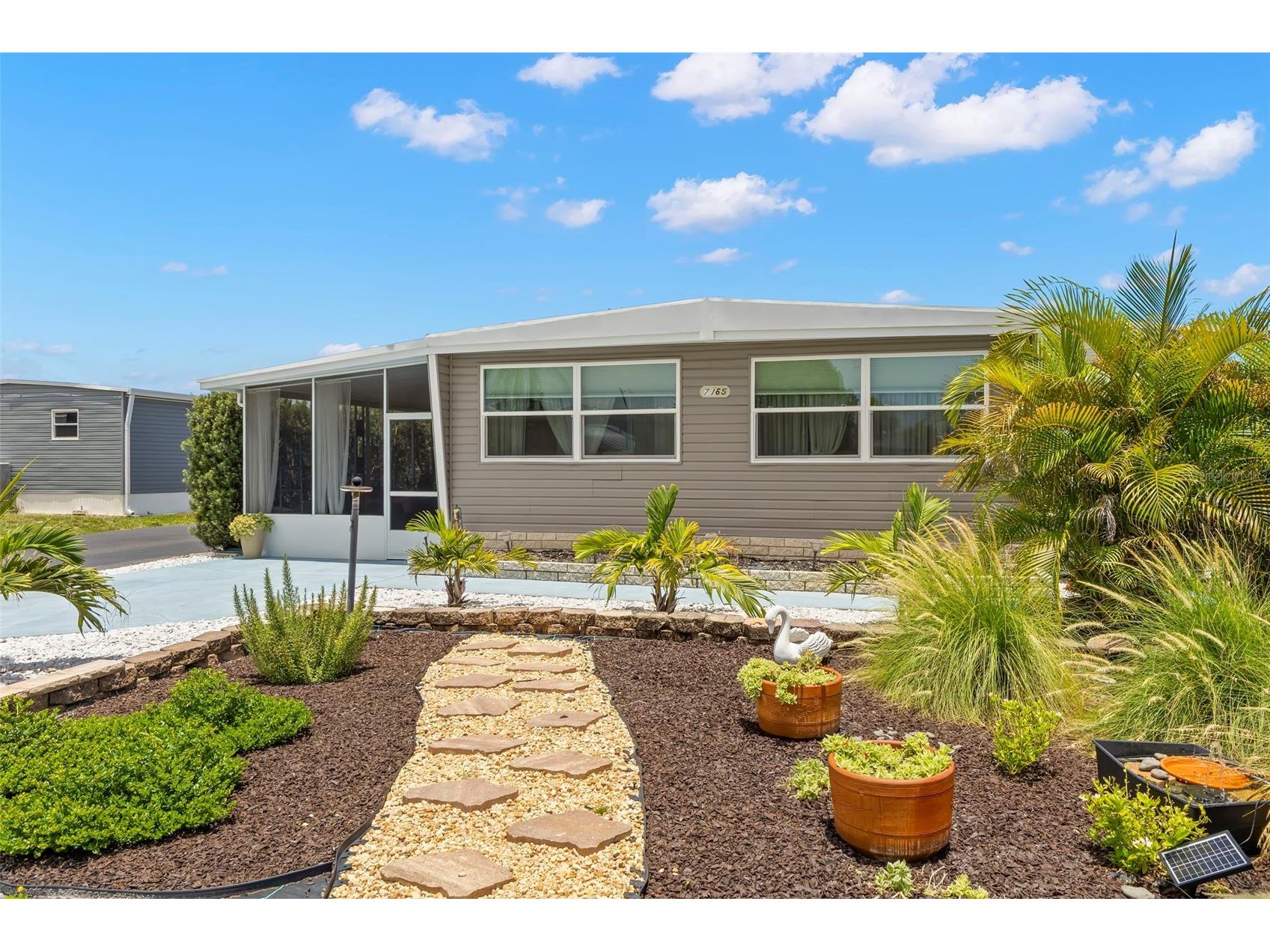 7165 Mount Georgetown Drive NE #571 Saint Petersburg FL 33702 - TAMPA BAY TB8528511 image12