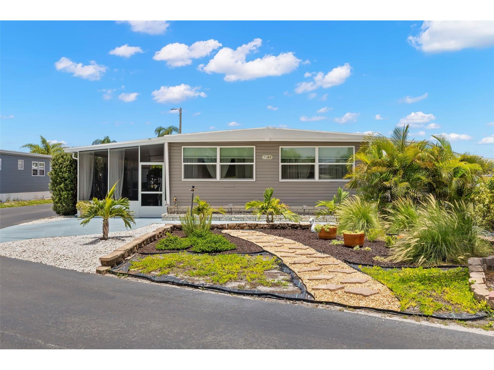 7165 Mount Georgetown Drive NE #571 Saint Petersburg FL 33702 - TAMPA BAY TB8528511 image13