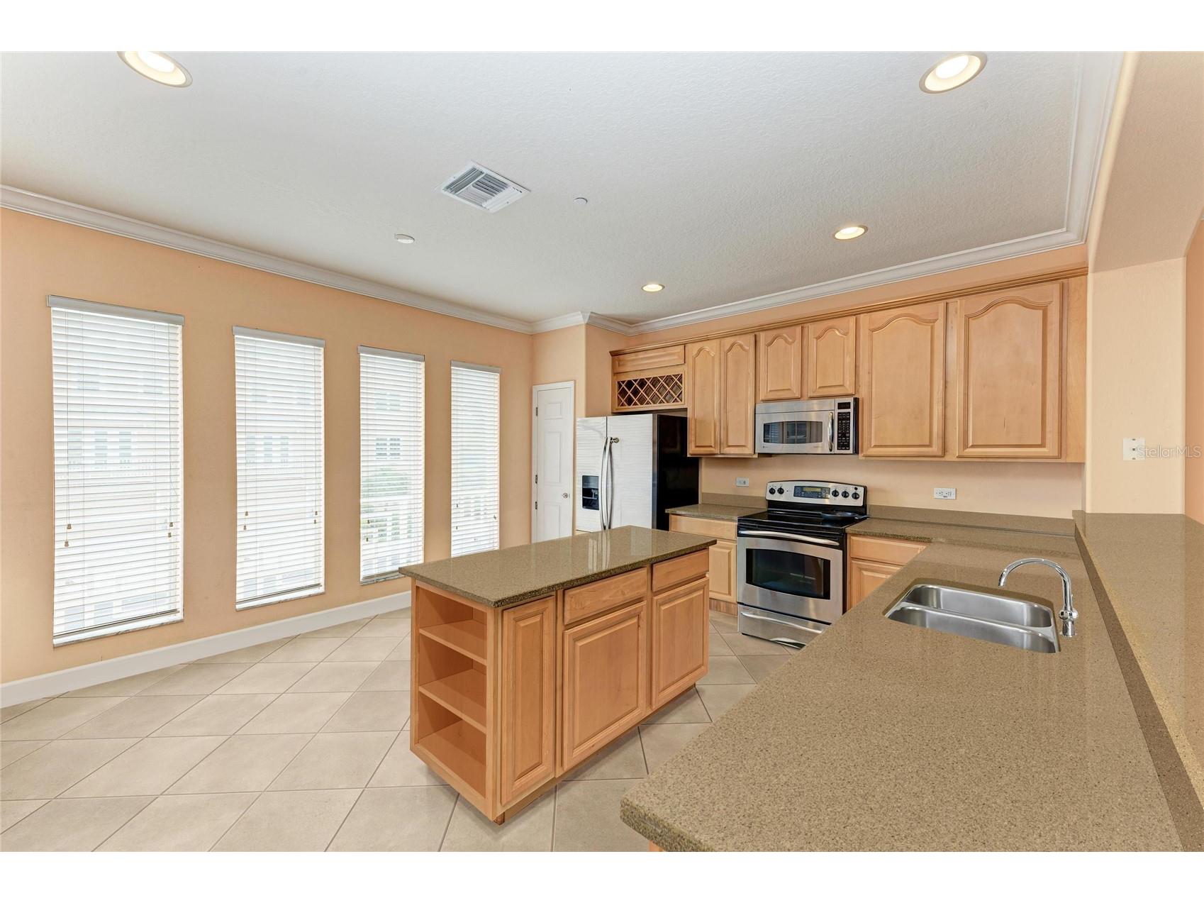 7169 Conch Boulevard Seminole FL 33777 TB8484141 image7
