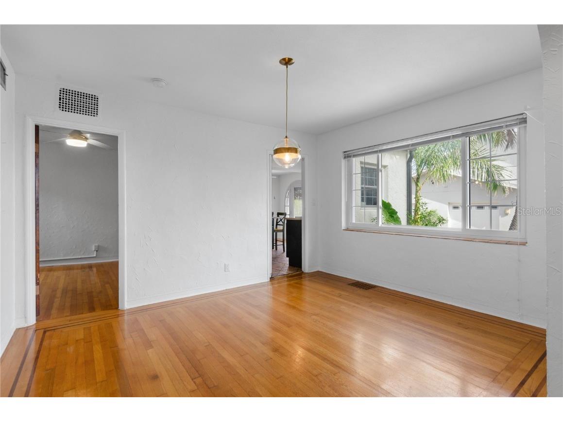 717 19th Avenue N Saint Petersburg FL 33704 TB8452797 image11