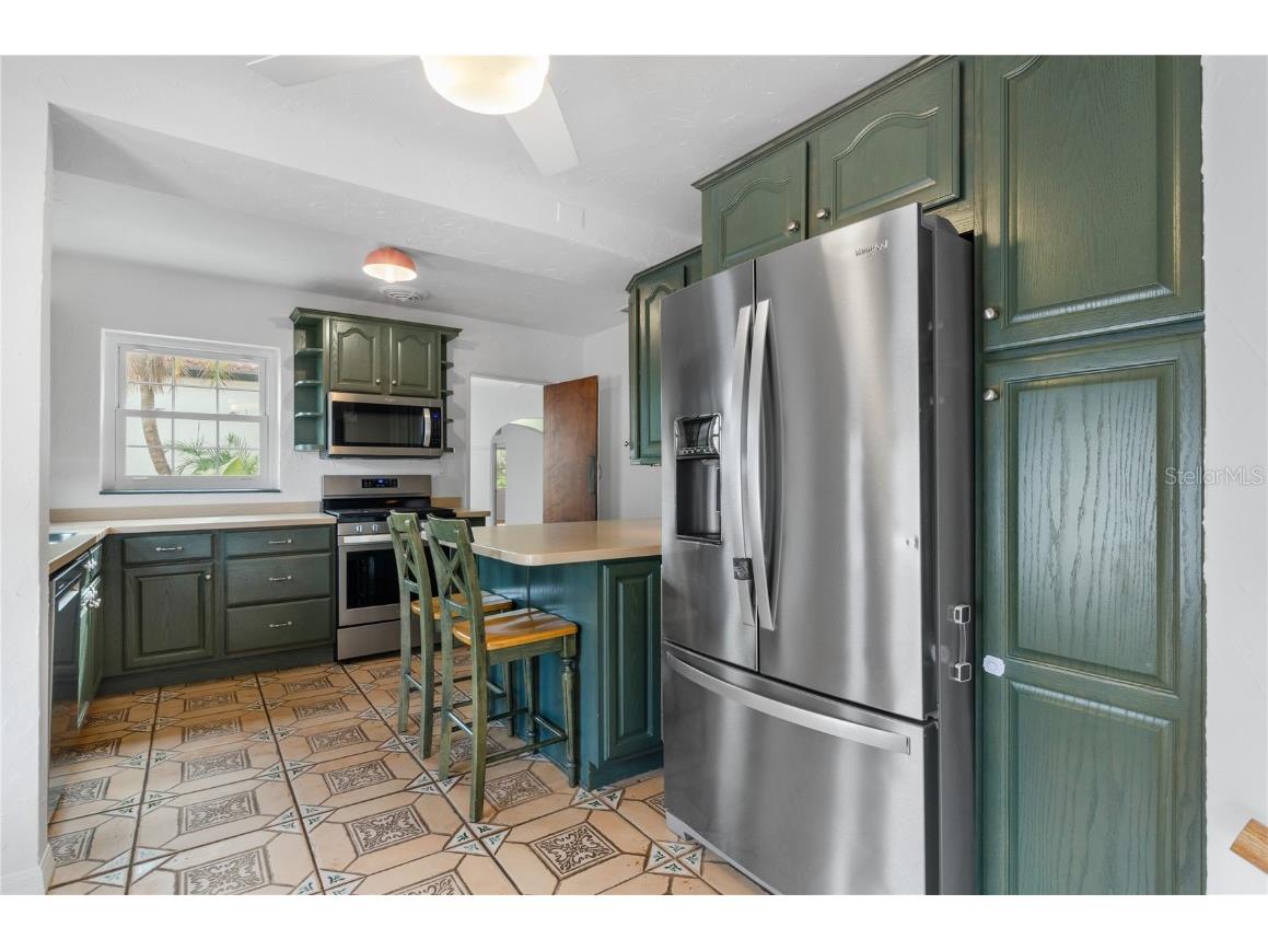 717 19th Avenue N Saint Petersburg FL 33704 TB8452797 image15