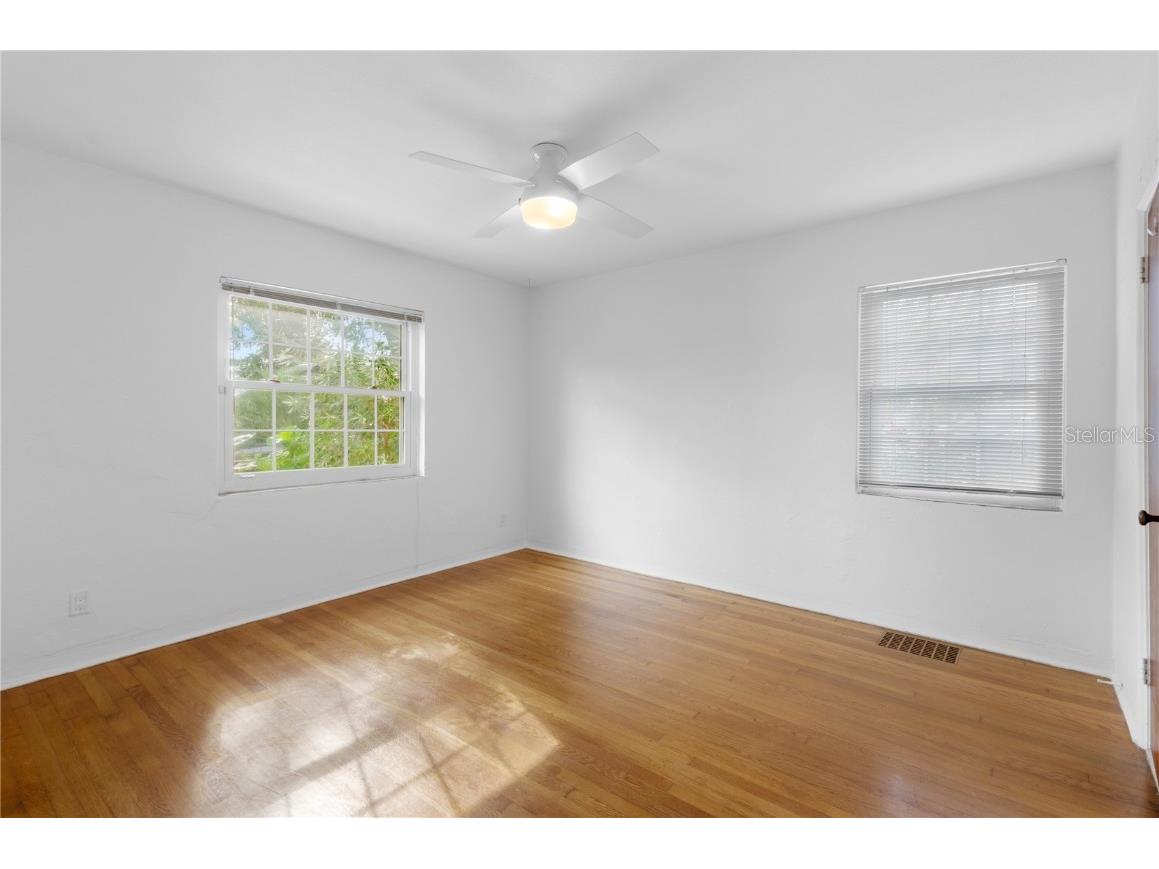 717 19th Avenue N Saint Petersburg FL 33704 TB8452797 image17