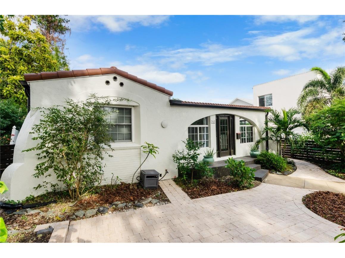 717 19th Avenue N Saint Petersburg FL 33704 TB8452797 image2