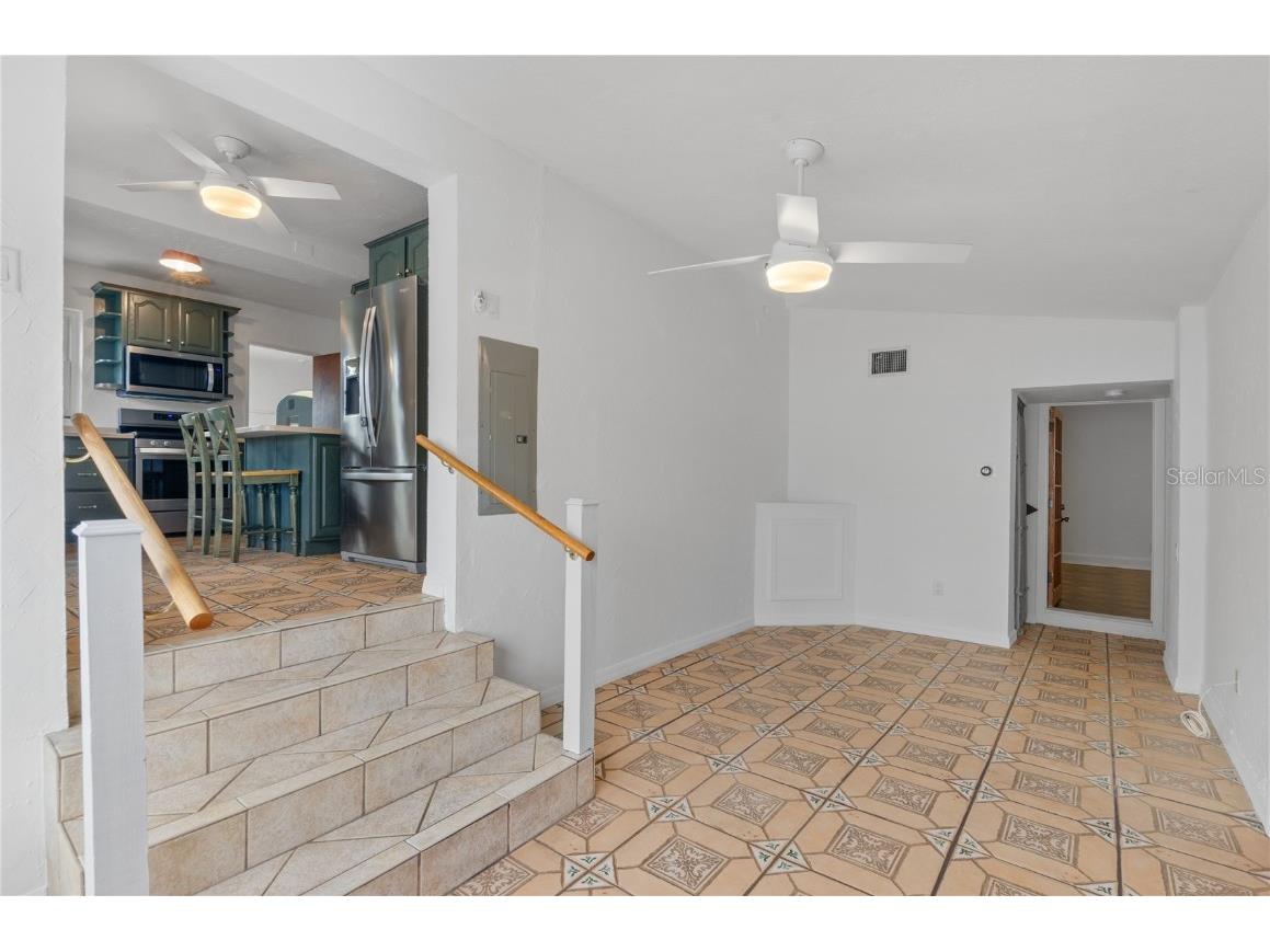 717 19th Avenue N Saint Petersburg FL 33704 TB8452797 image25