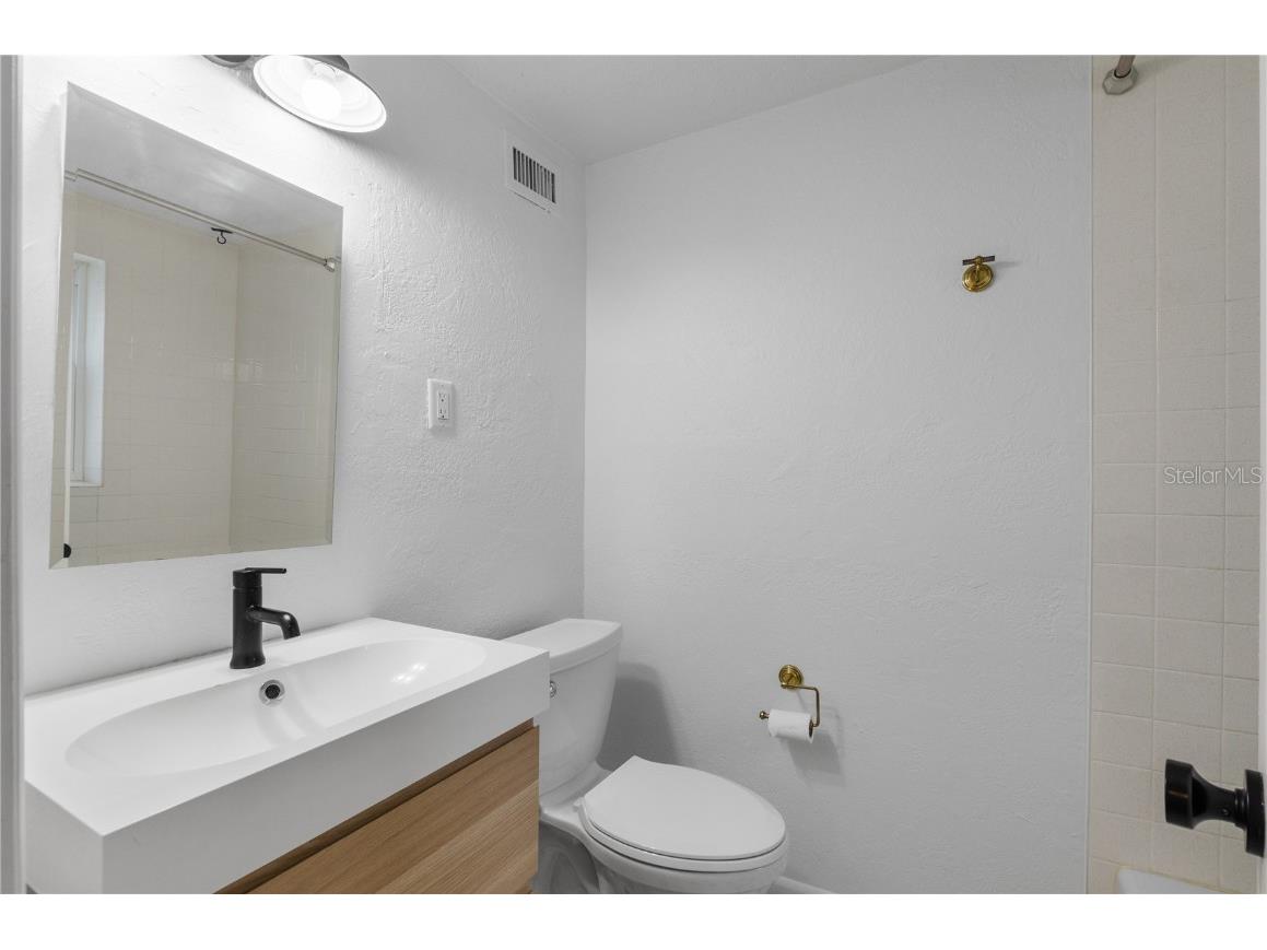 717 19th Avenue N Saint Petersburg FL 33704 TB8452797 image28