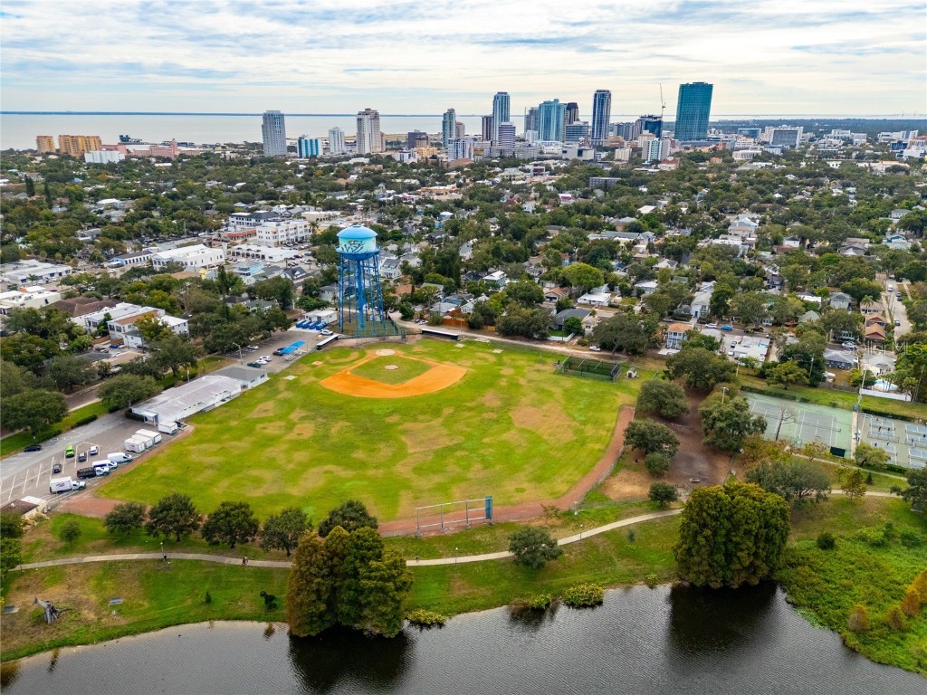 717 19th Avenue N Saint Petersburg FL 33704 TB8452797 image37