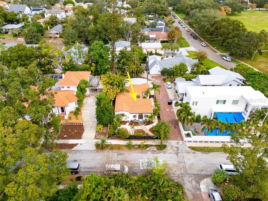 717 19th Avenue N Saint Petersburg FL 33704 TB8452797 image4