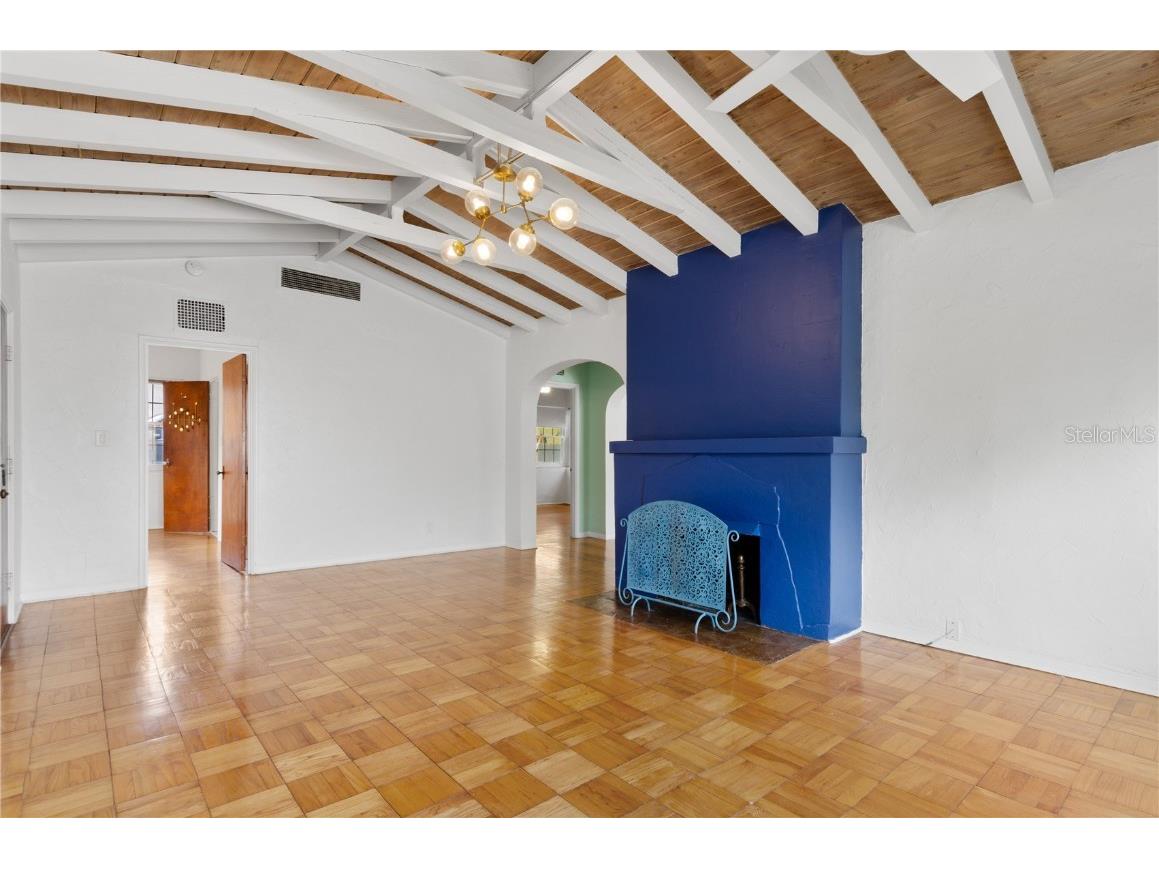 717 19th Avenue N Saint Petersburg FL 33704 TB8452797 image8