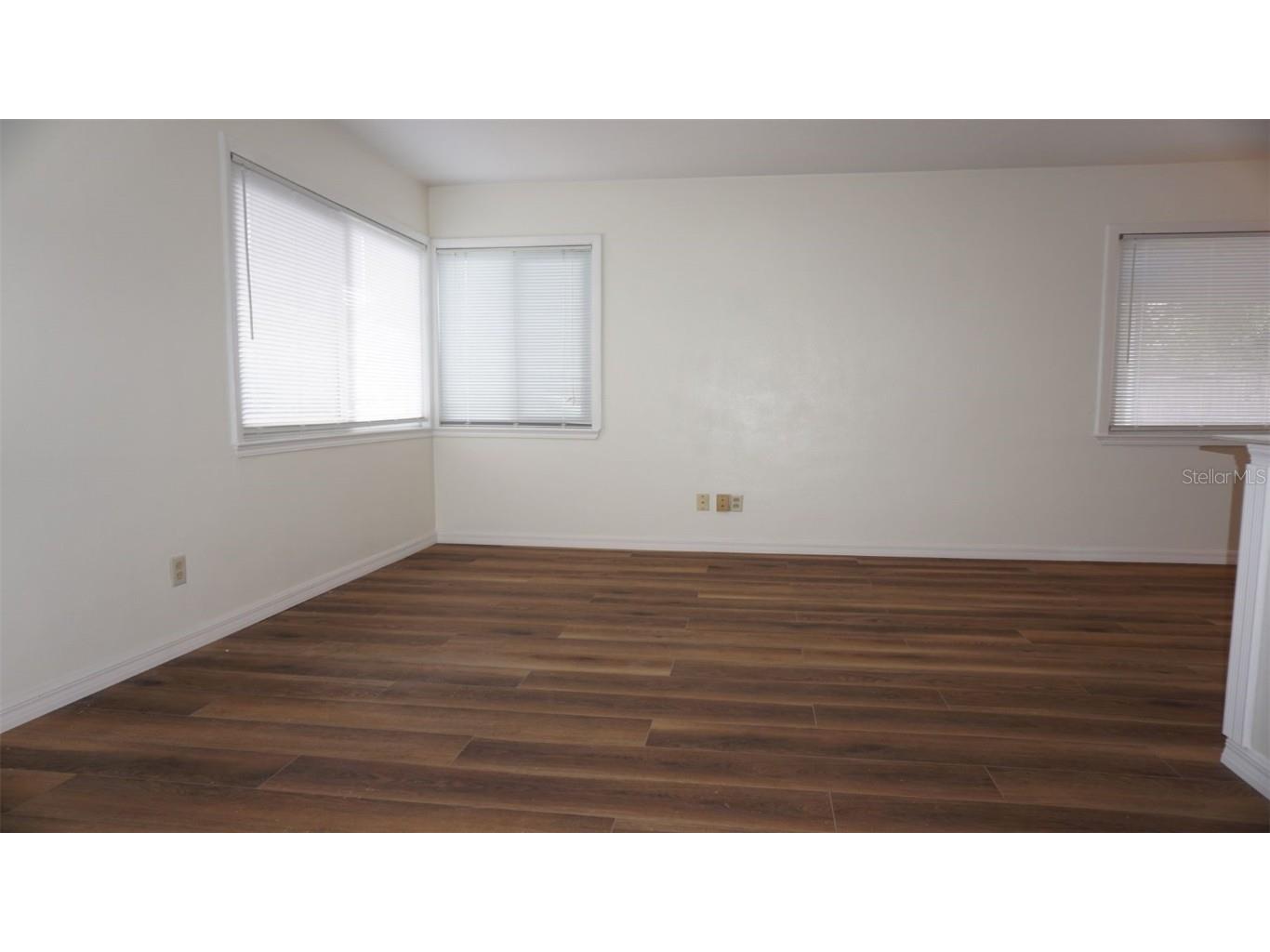 717 75th Street N Saint Petersburg FL 33710 TB8404492 image2