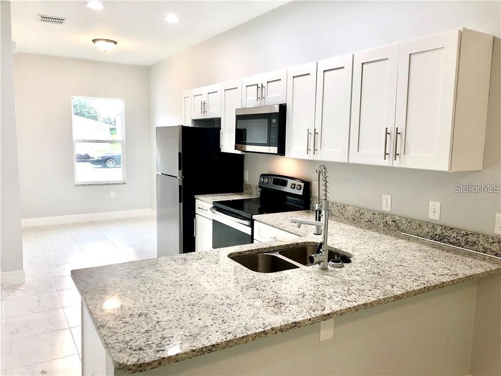 717 Camel Court Kissimmee FL 34759 S5135773 image3