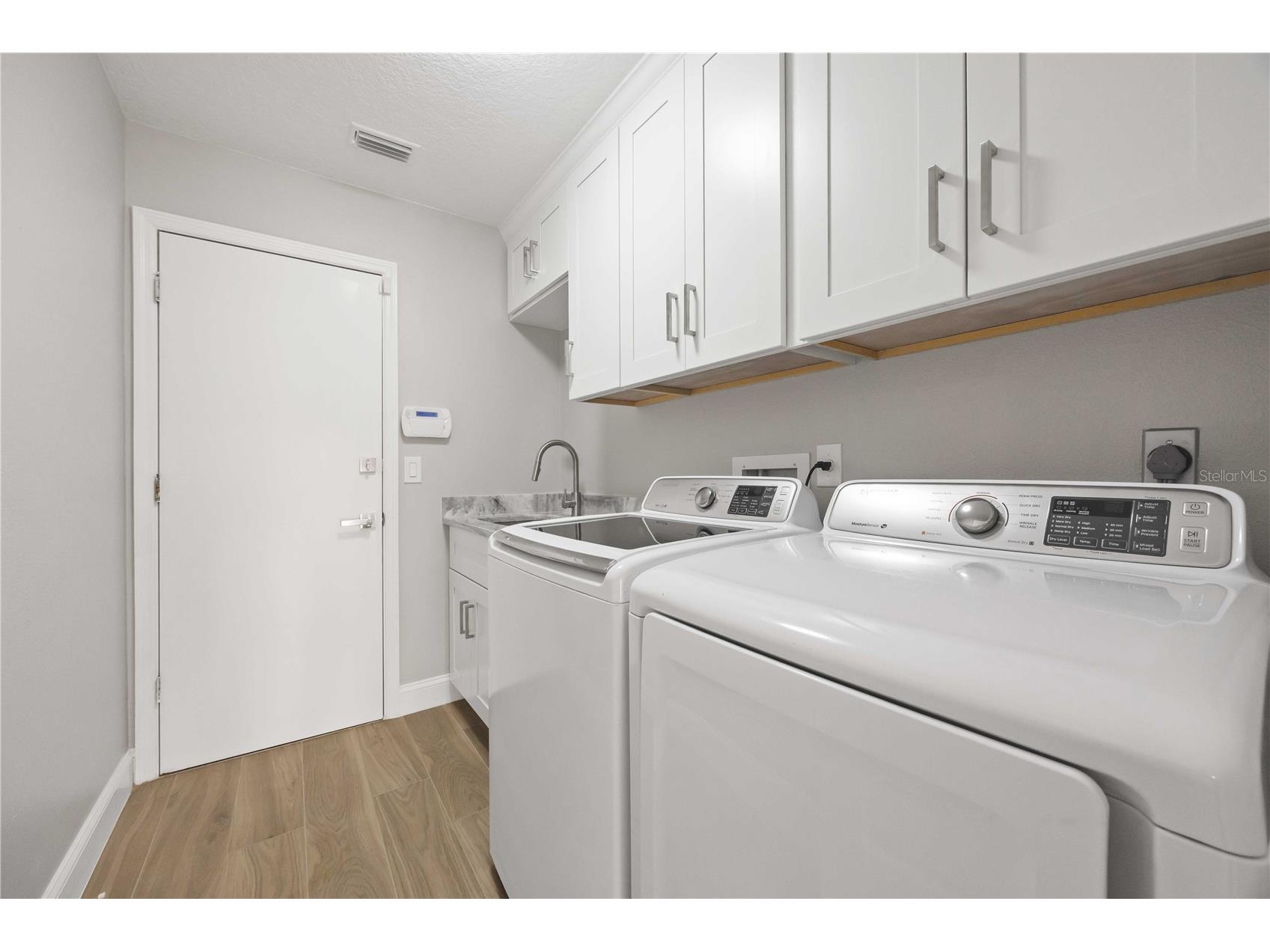 717 Carnoustie Terrace #9 Venice FL 34293 D6145559 image38