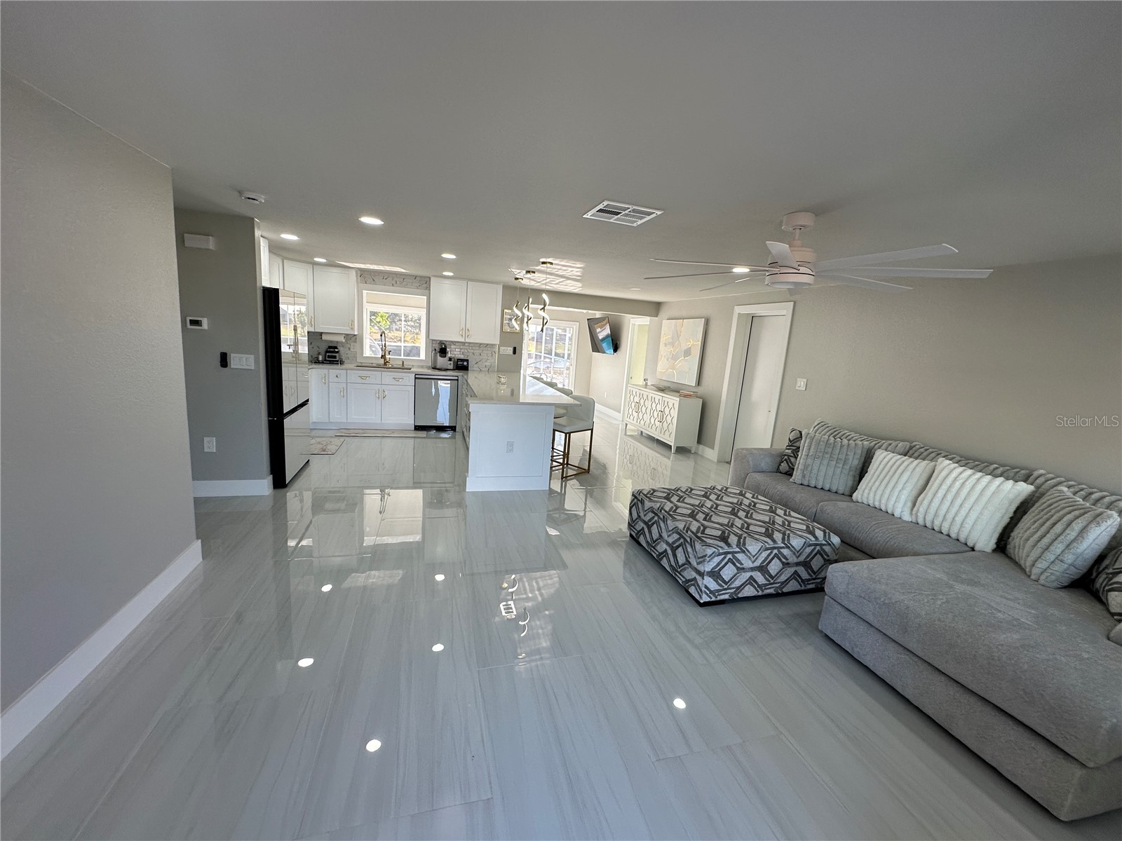 717 Crestview Circle NW Port Charlotte FL 33948 C7519499 image5