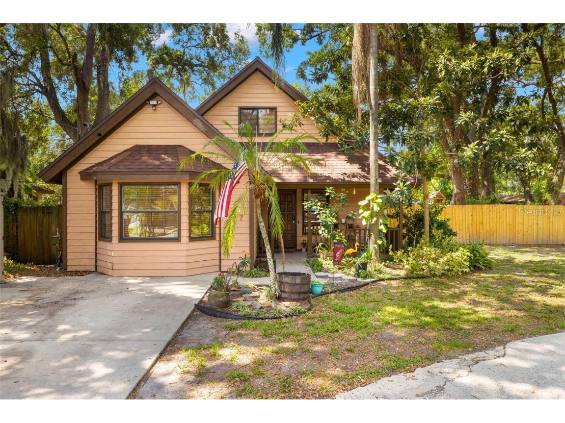 717 E 137th Avenue Tampa FL 33613 TB8389021 image1