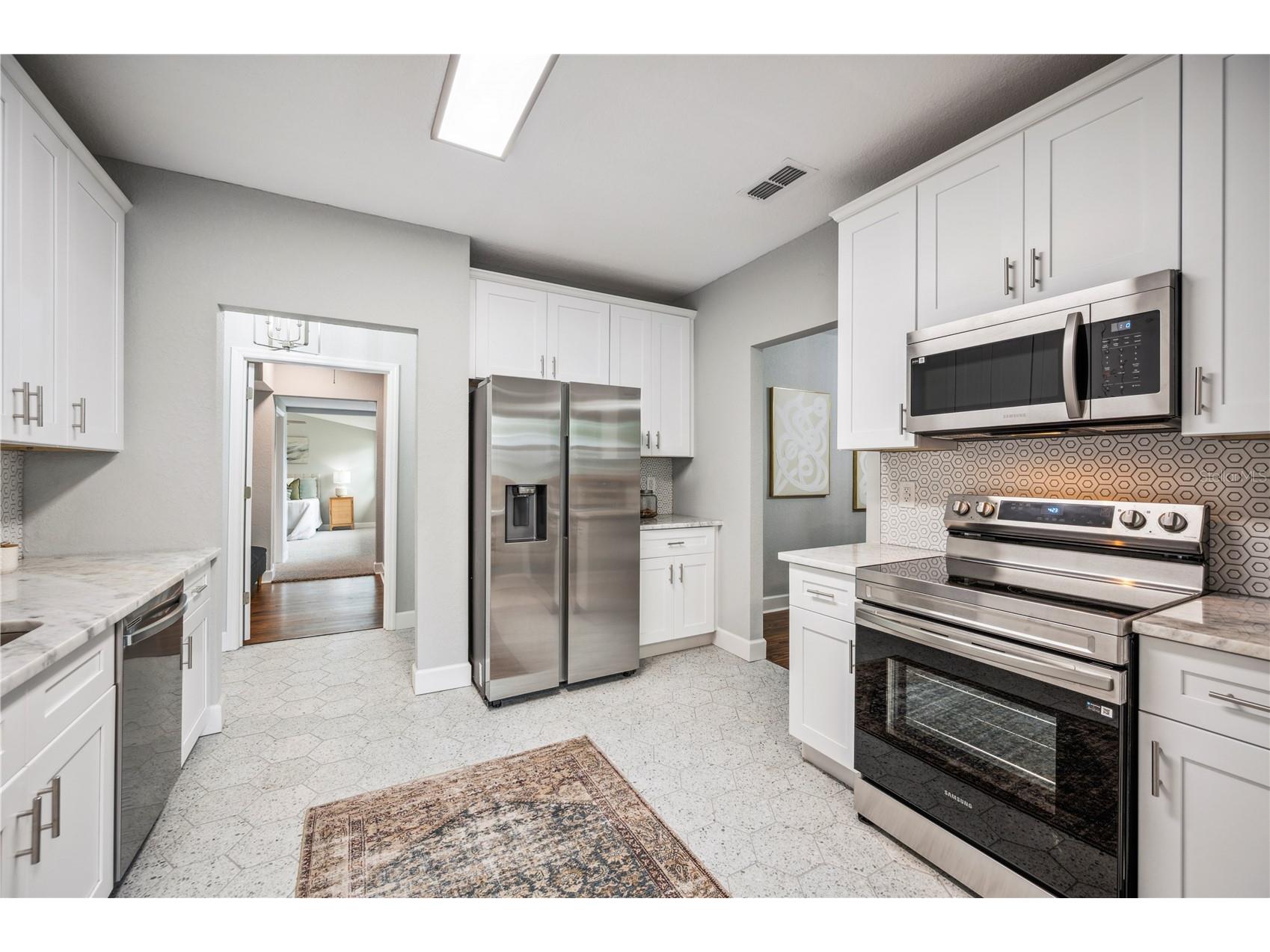 717 Frank Lloyd Wright Way Lakeland FL 33803 L4952765 image12