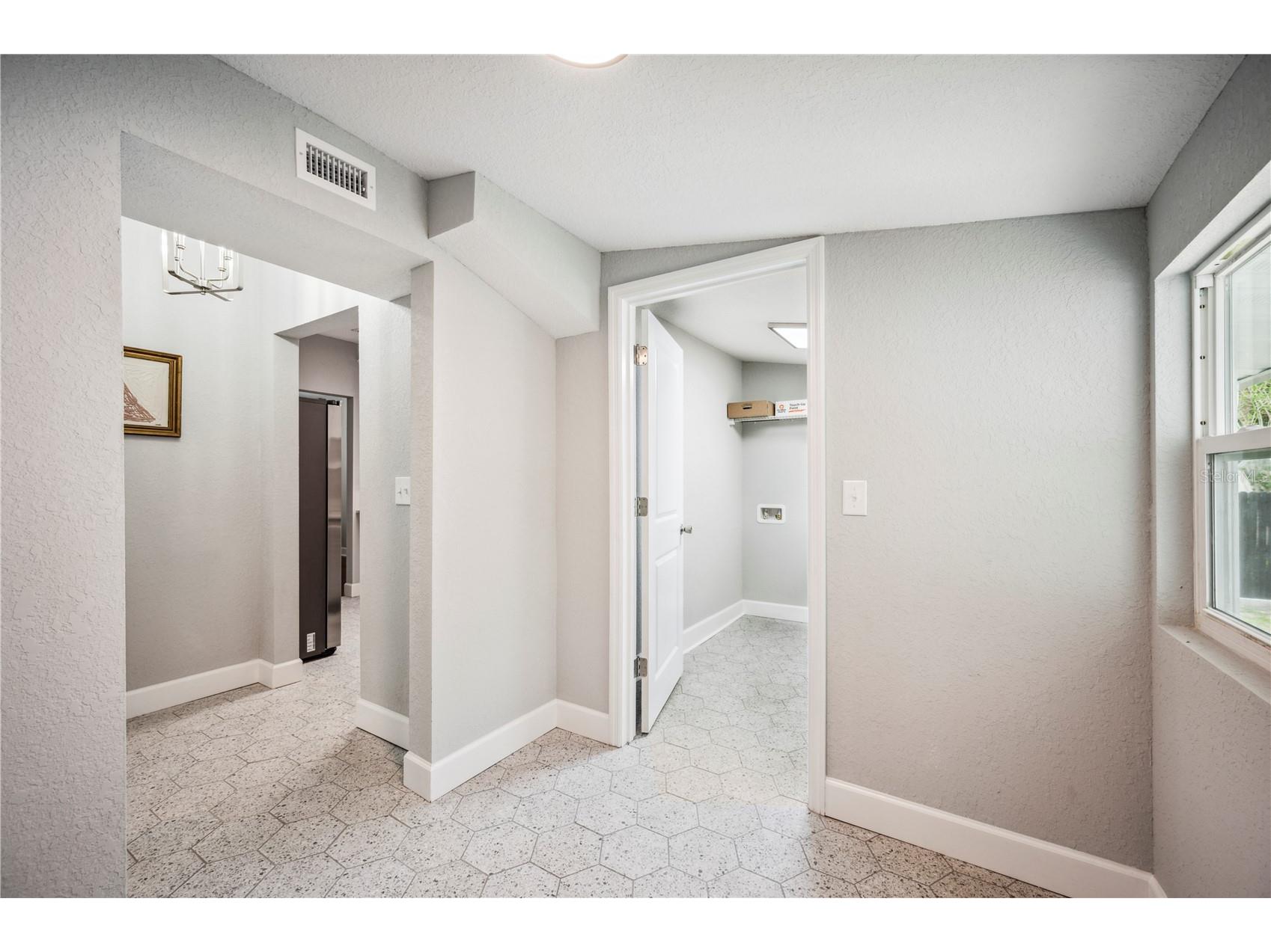 717 Frank Lloyd Wright Way Lakeland FL 33803 L4952765 image13