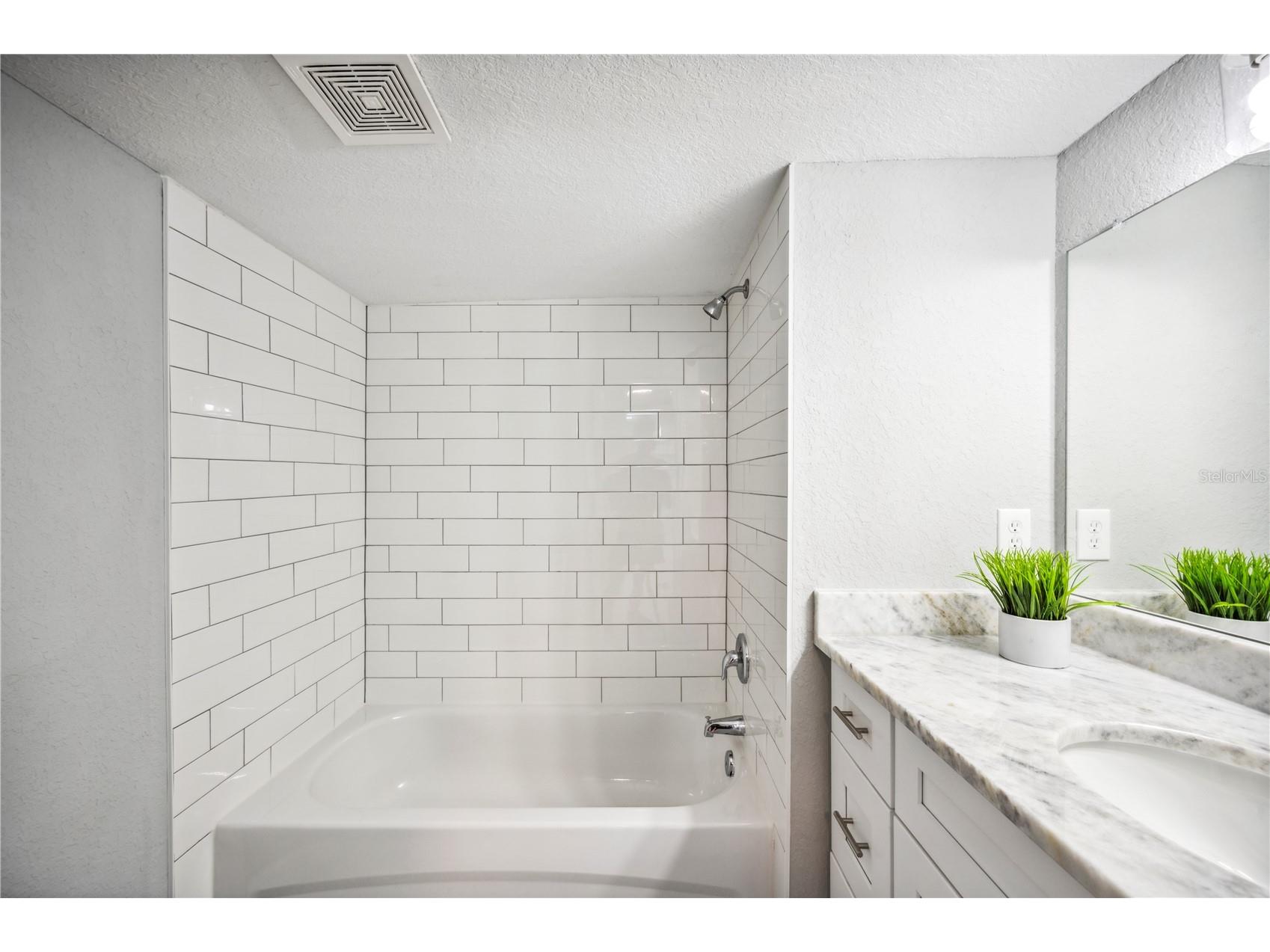 717 Frank Lloyd Wright Way Lakeland FL 33803 L4952765 image17