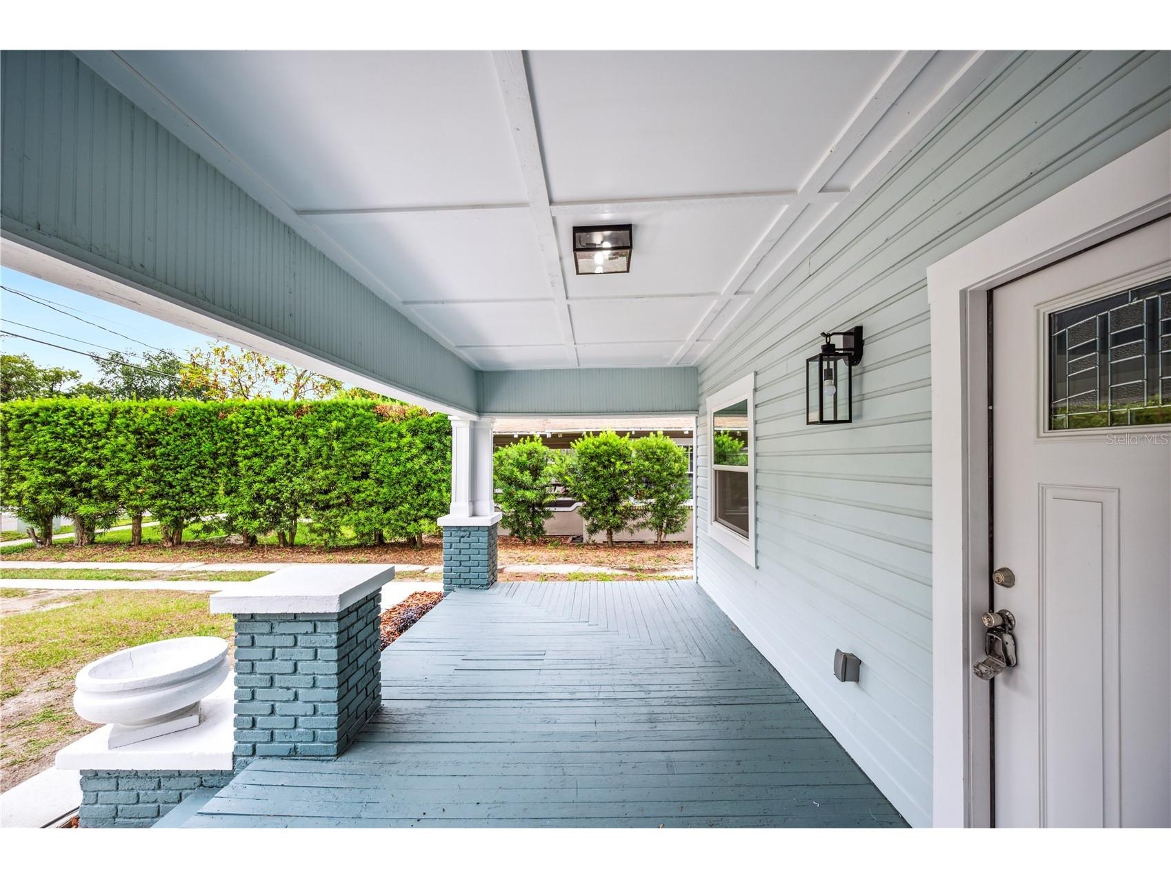 717 Frank Lloyd Wright Way Lakeland FL 33803 L4952765 image3