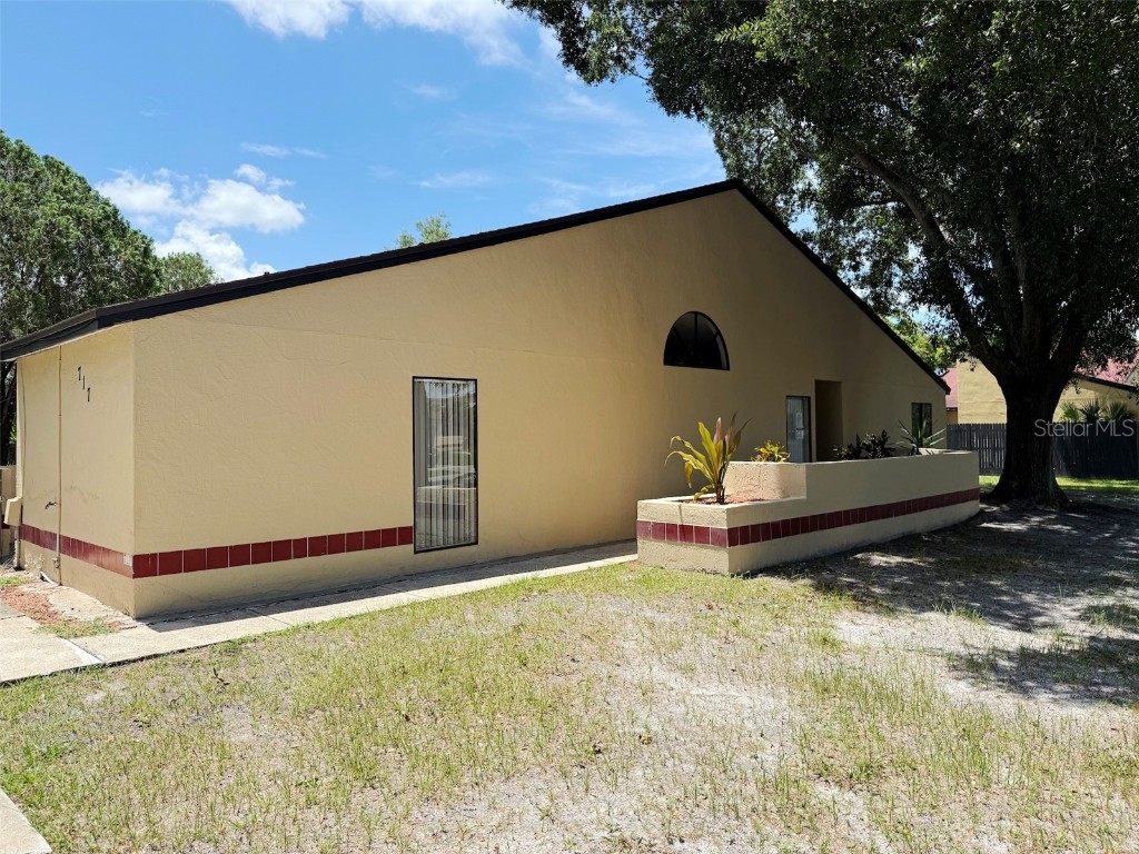 717 Golden Sunshine Circle Orlando FL 32807 O6335861 image2