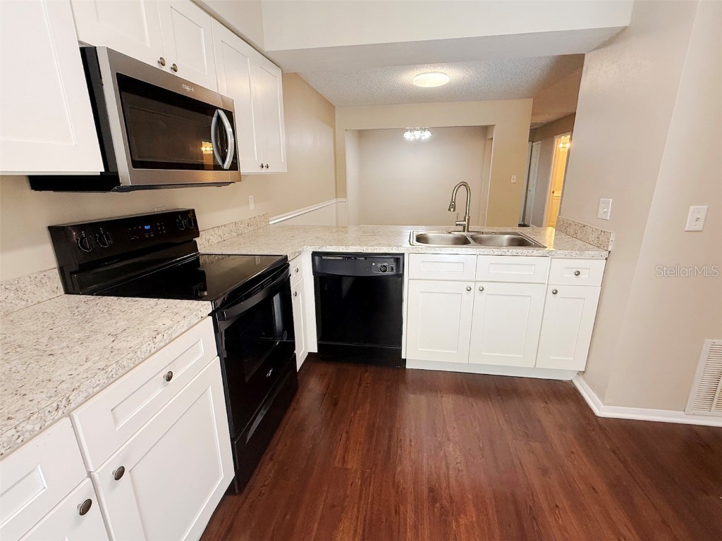 717 Golden Sunshine Circle Orlando FL 32807 O6335861 image7