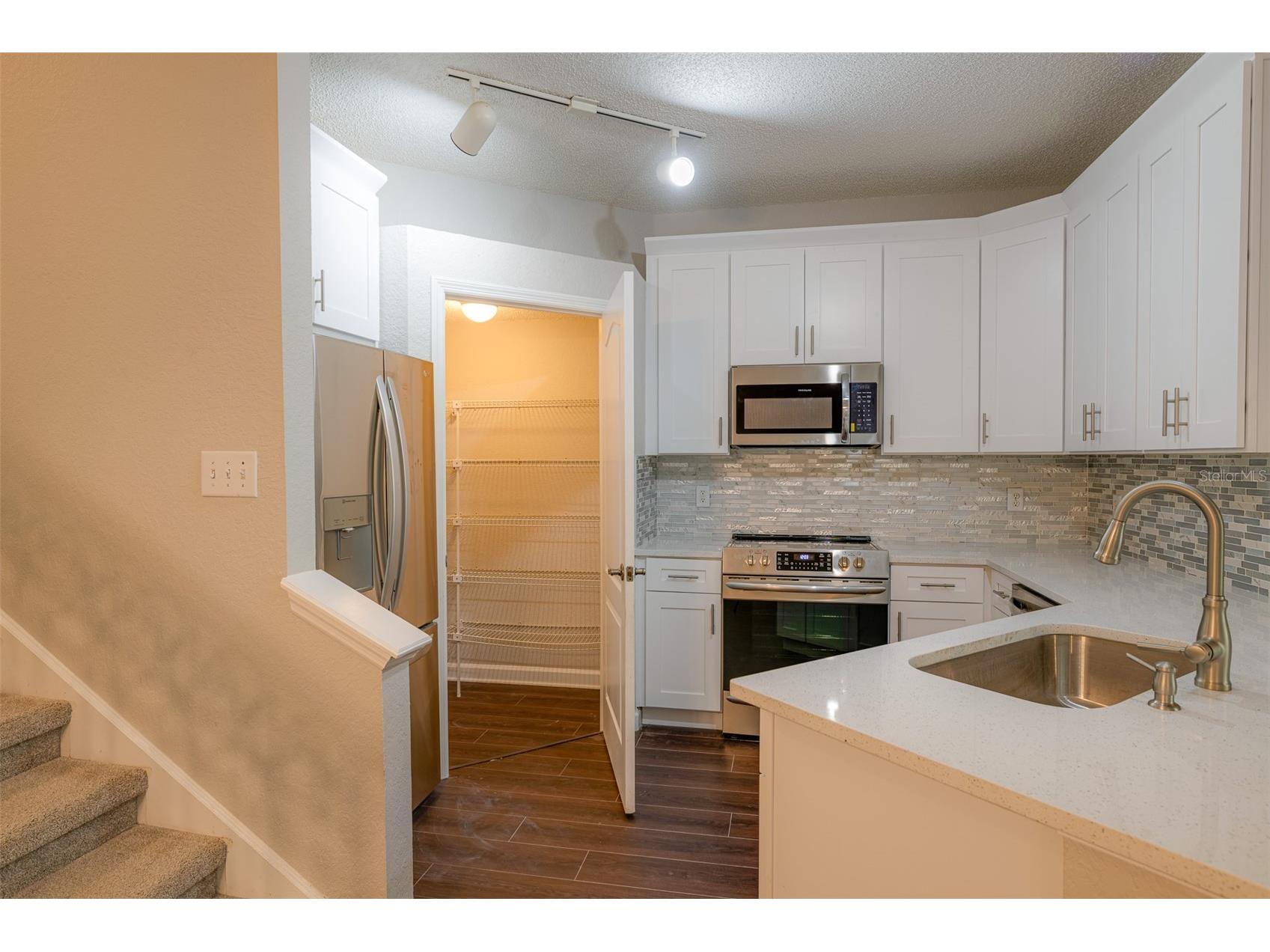 717 Mainsail Drive Tampa FL 33602 TB8489205 image5