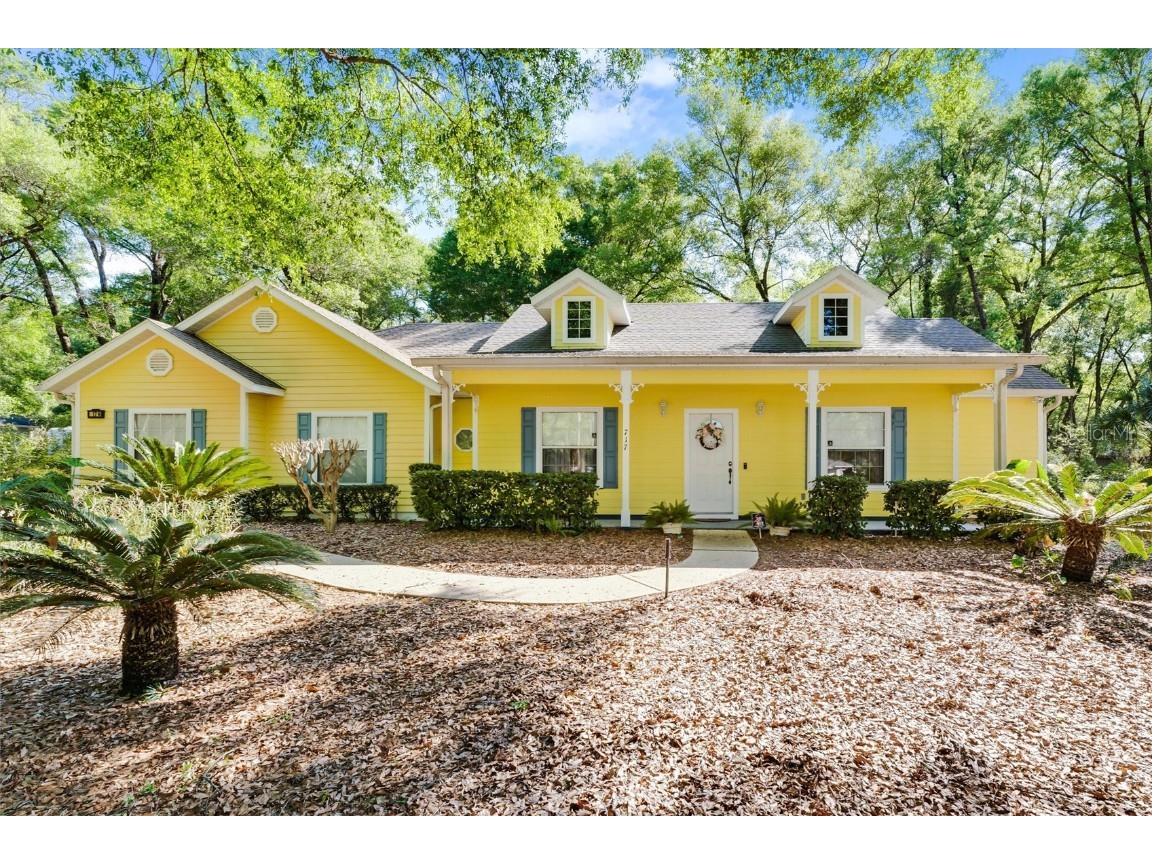 717 N Ridgewood Avenue Deland FL 32720 V4929122 image1