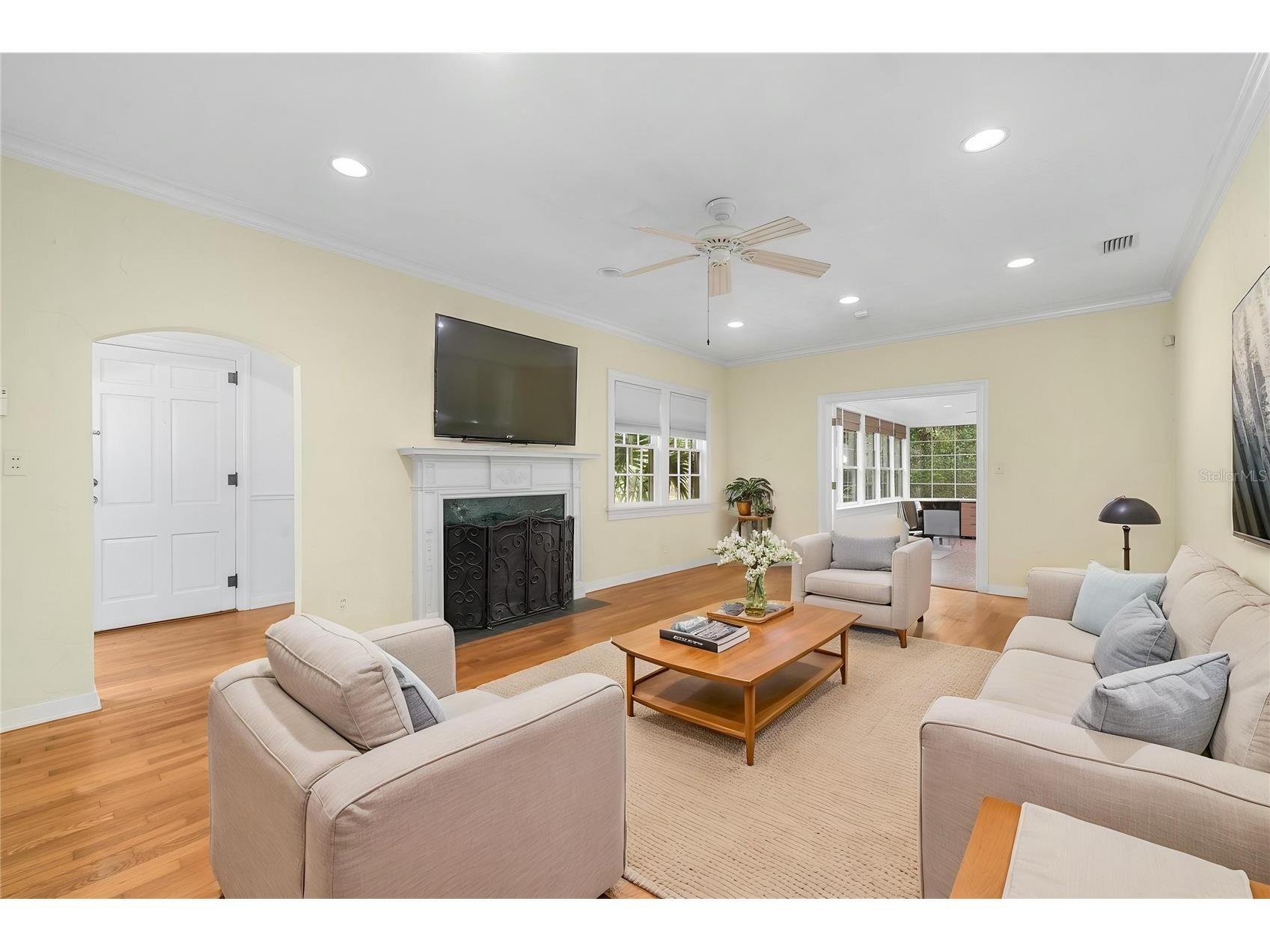 717 NE Boulevard Gainesville FL 32601 GC538853 image2