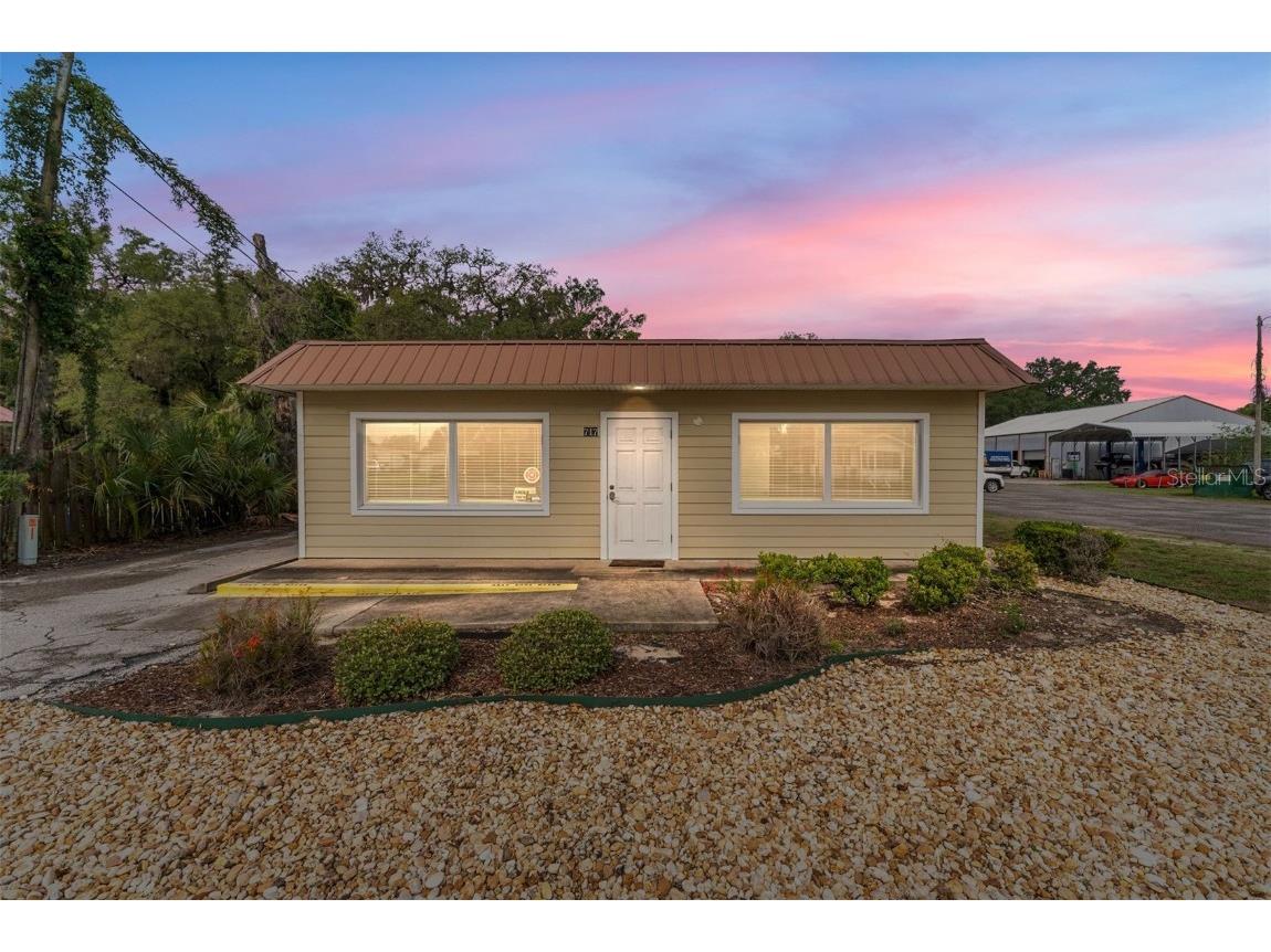 717 S Main Street Wildwood FL 34785 OM657315 image1