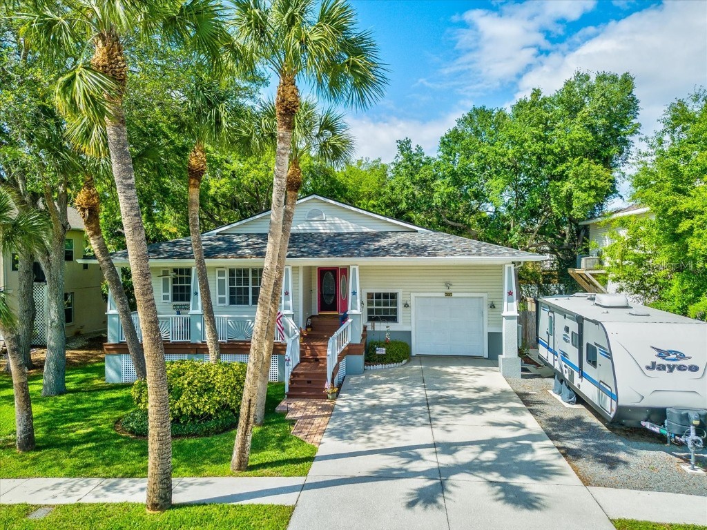 717 Seminole Boulevard Tarpon Springs FL 34689 W7842659 image1