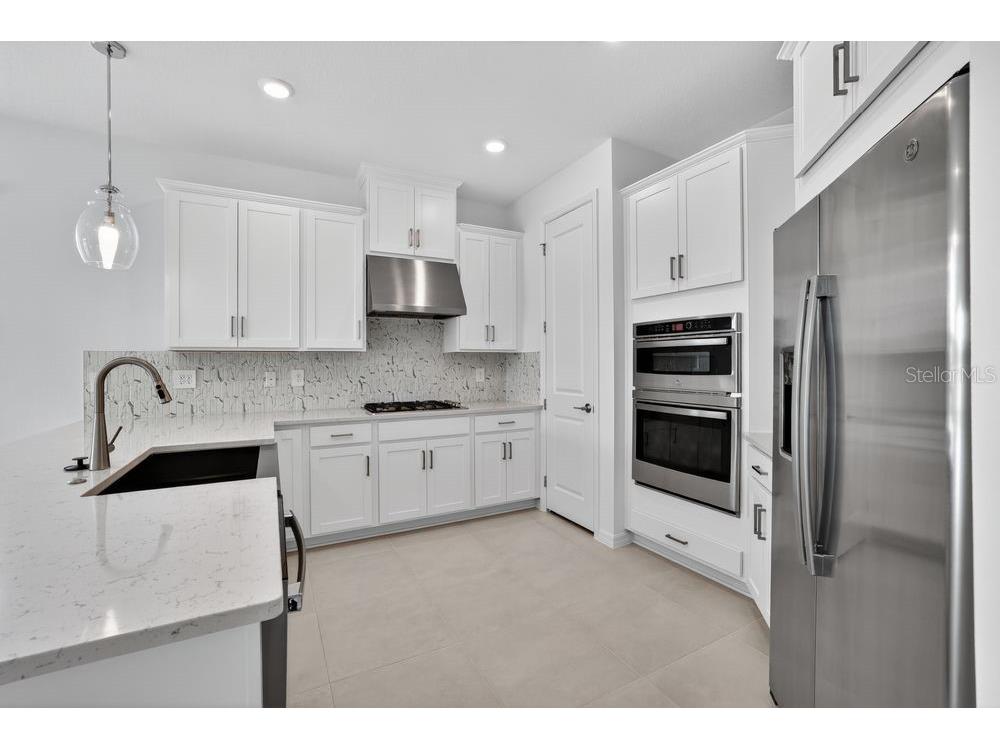 717 Steel Drive Apollo Beach FL 33572 TB8466962 image5