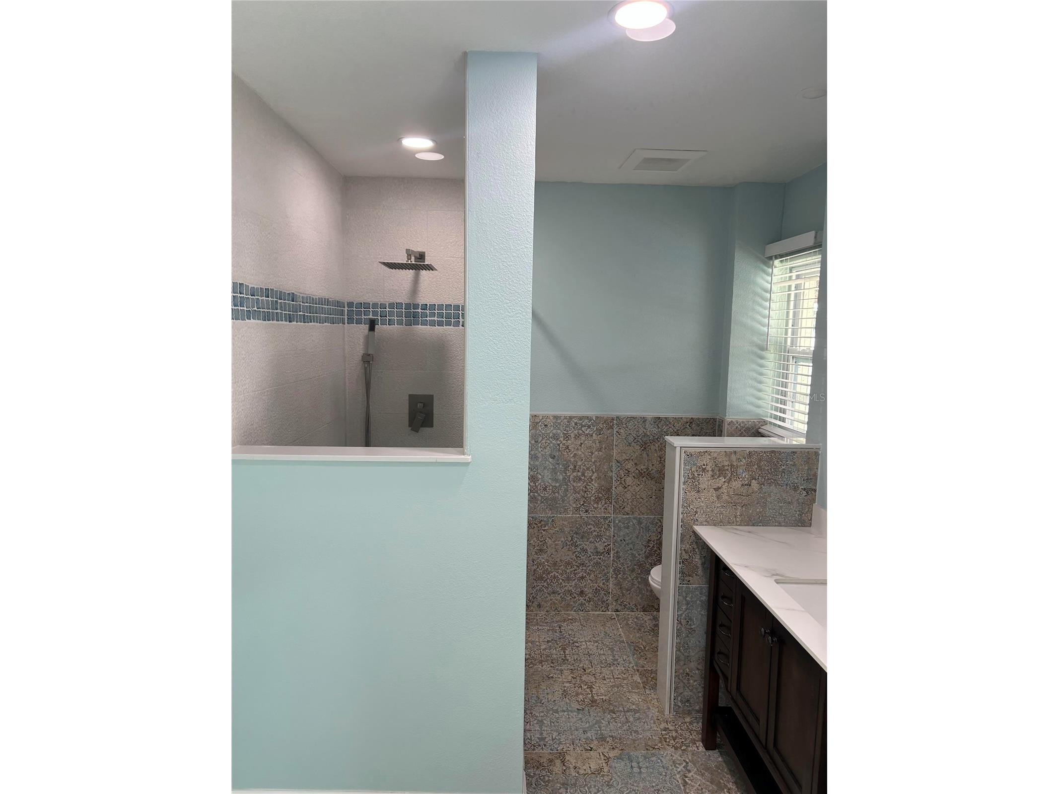 717 Sunset Cove Madeira Beach FL 33708 TB8495753 image11