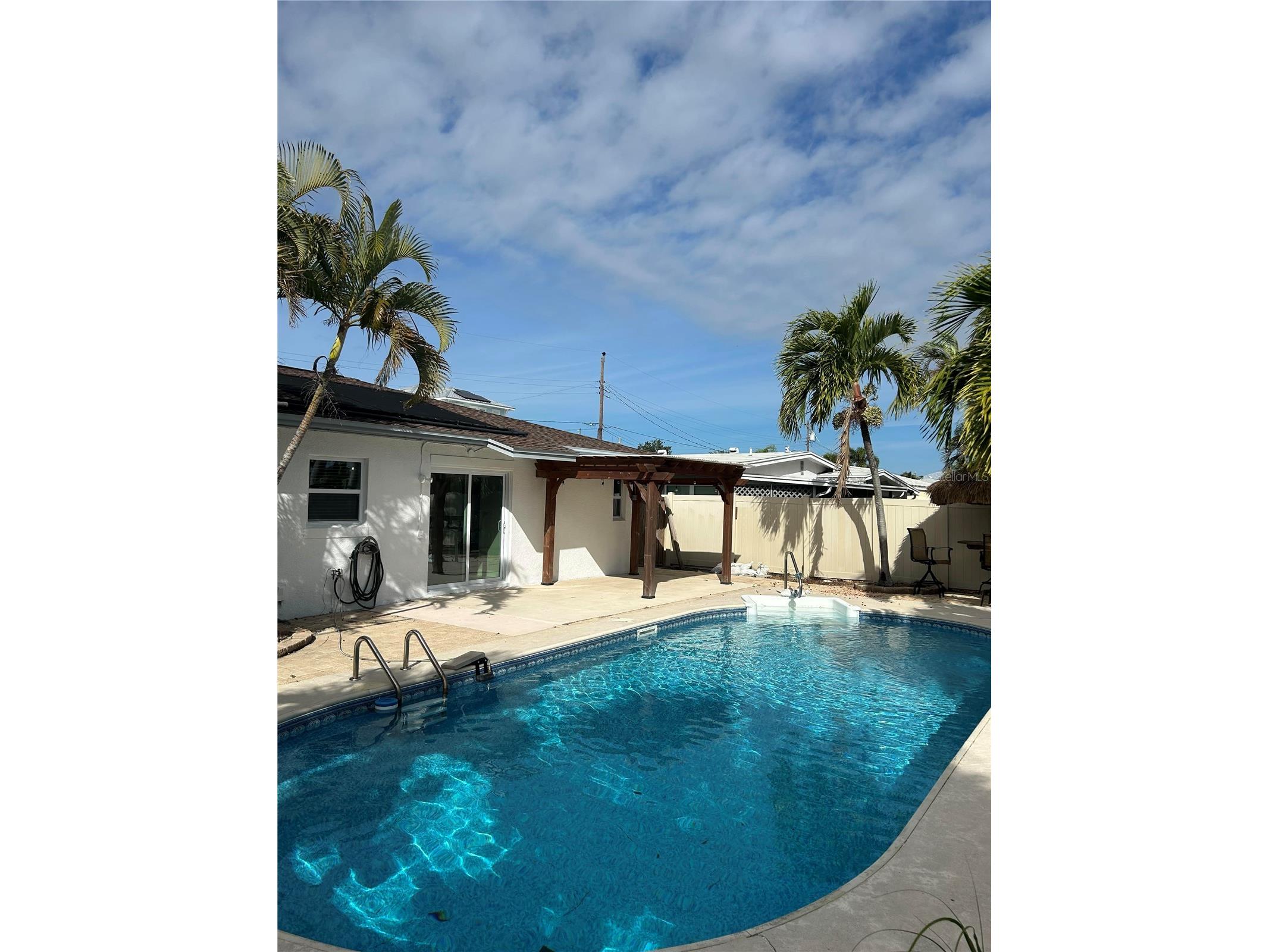 717 Sunset Cove Madeira Beach FL 33708 TB8495753 image3